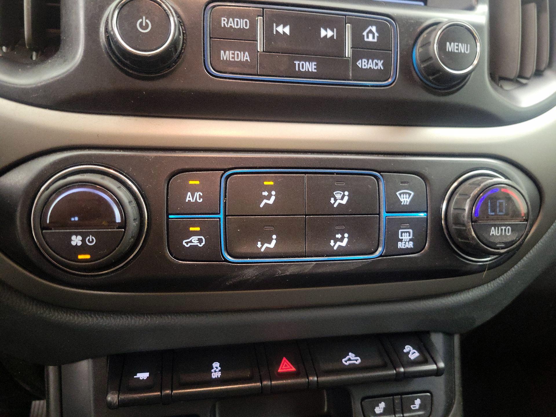 Thumbnail: 2015 Chevrolet Colorado - 16