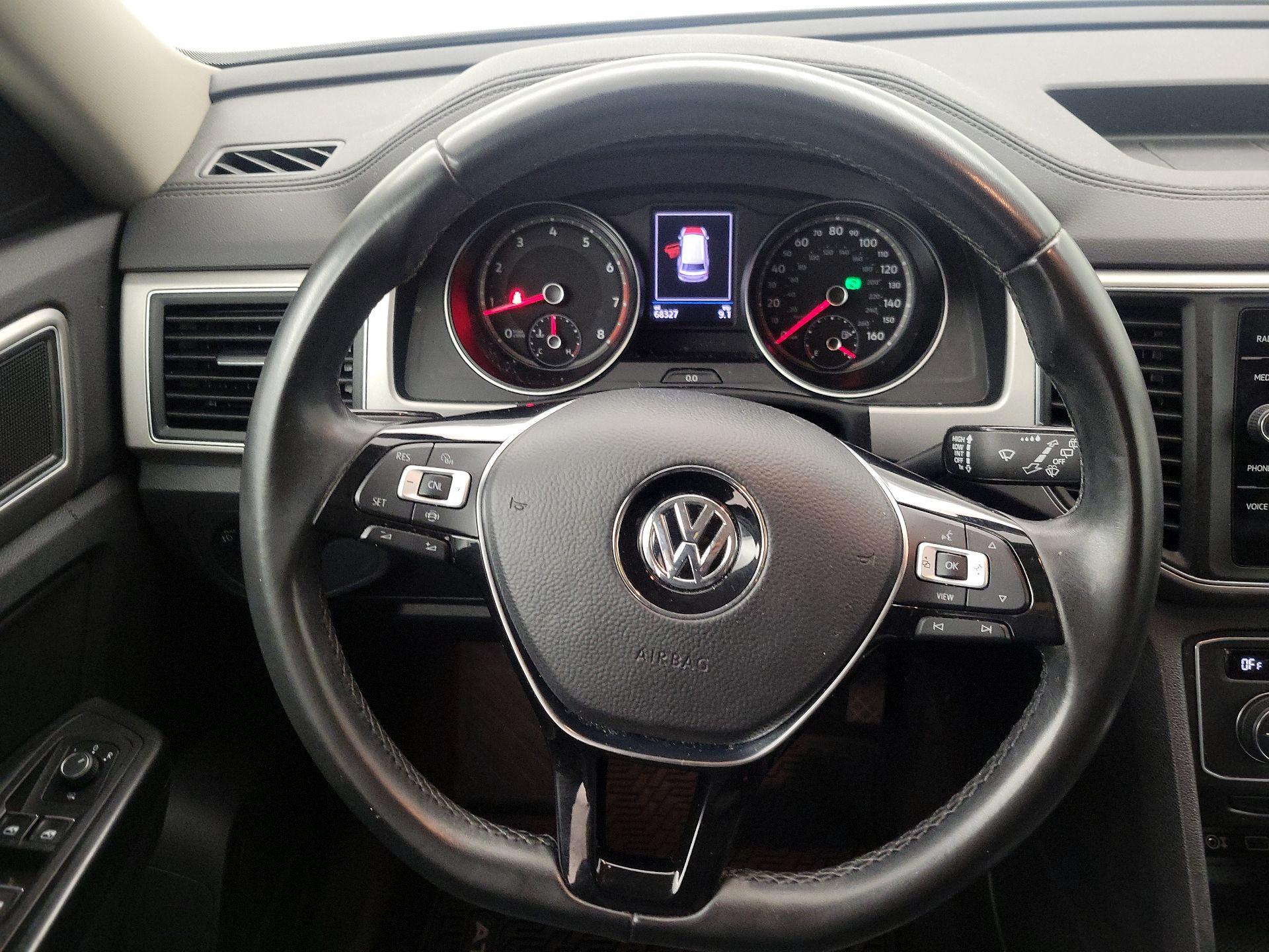 Thumbnail: 2019 Volkswagen Atlas - 10