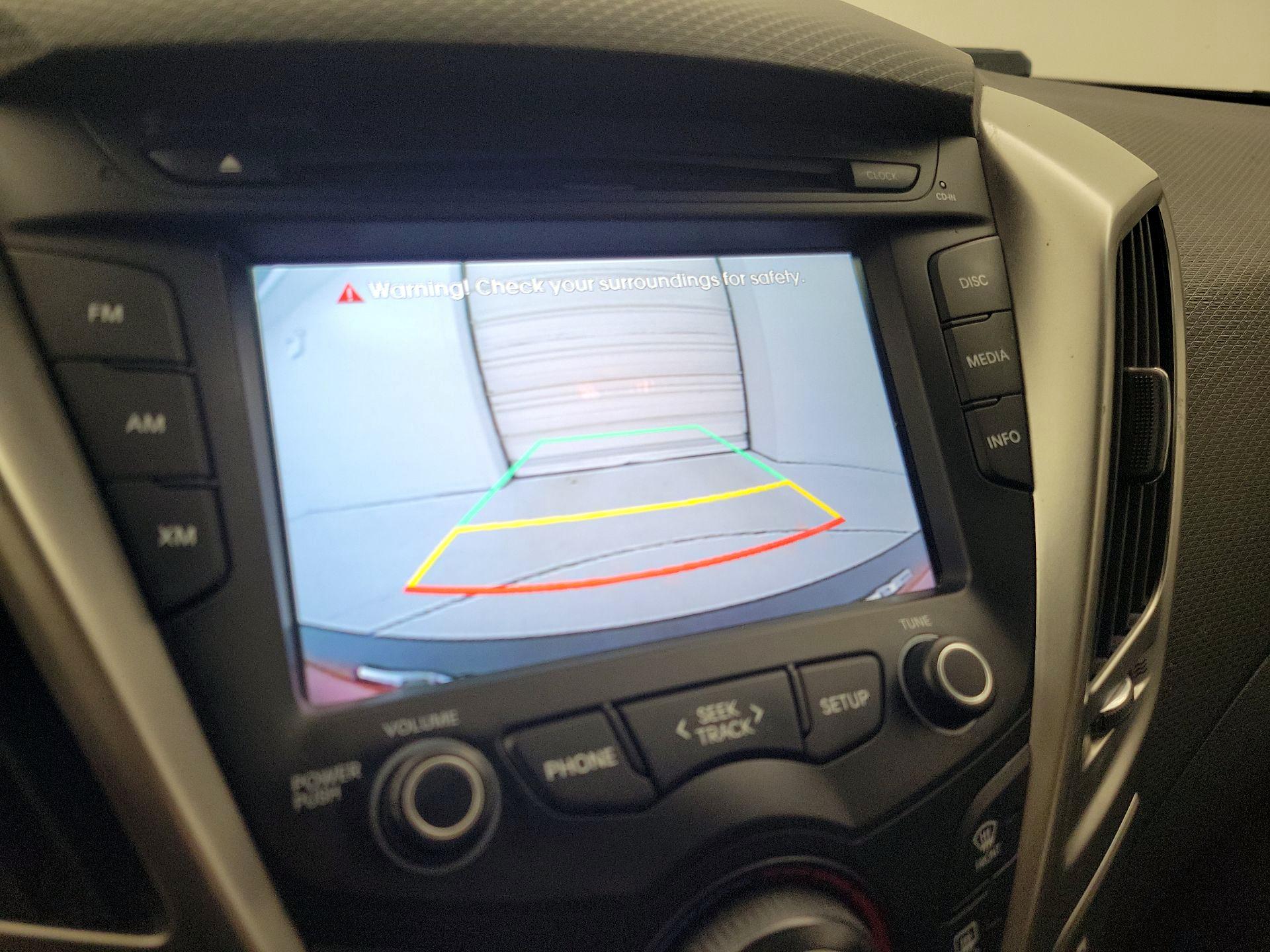 Thumbnail: 2016 Hyundai Veloster - 14