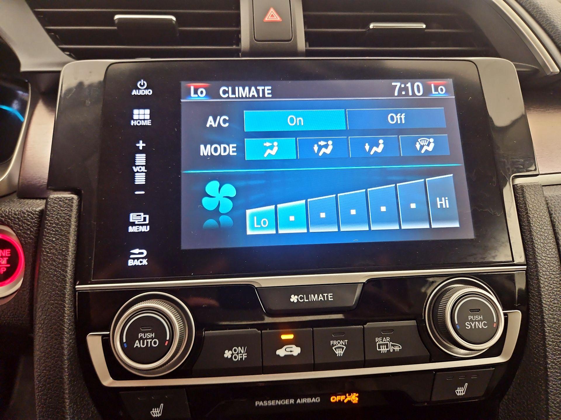Thumbnail: 2016 Honda Civic - 16