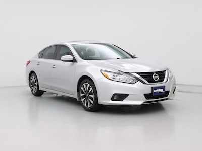 Silver 2017 Nissan Altima SV
