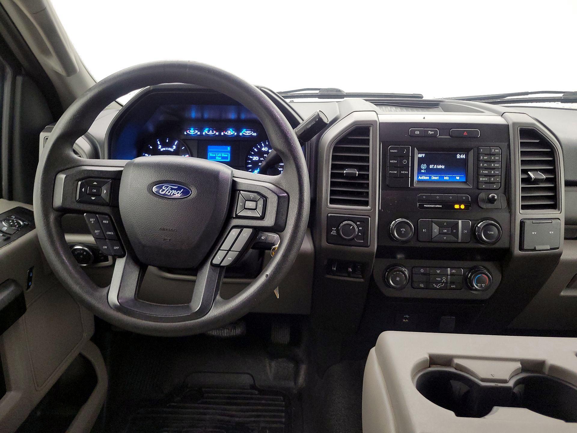 Thumbnail: 2019 Ford F-250 - 10