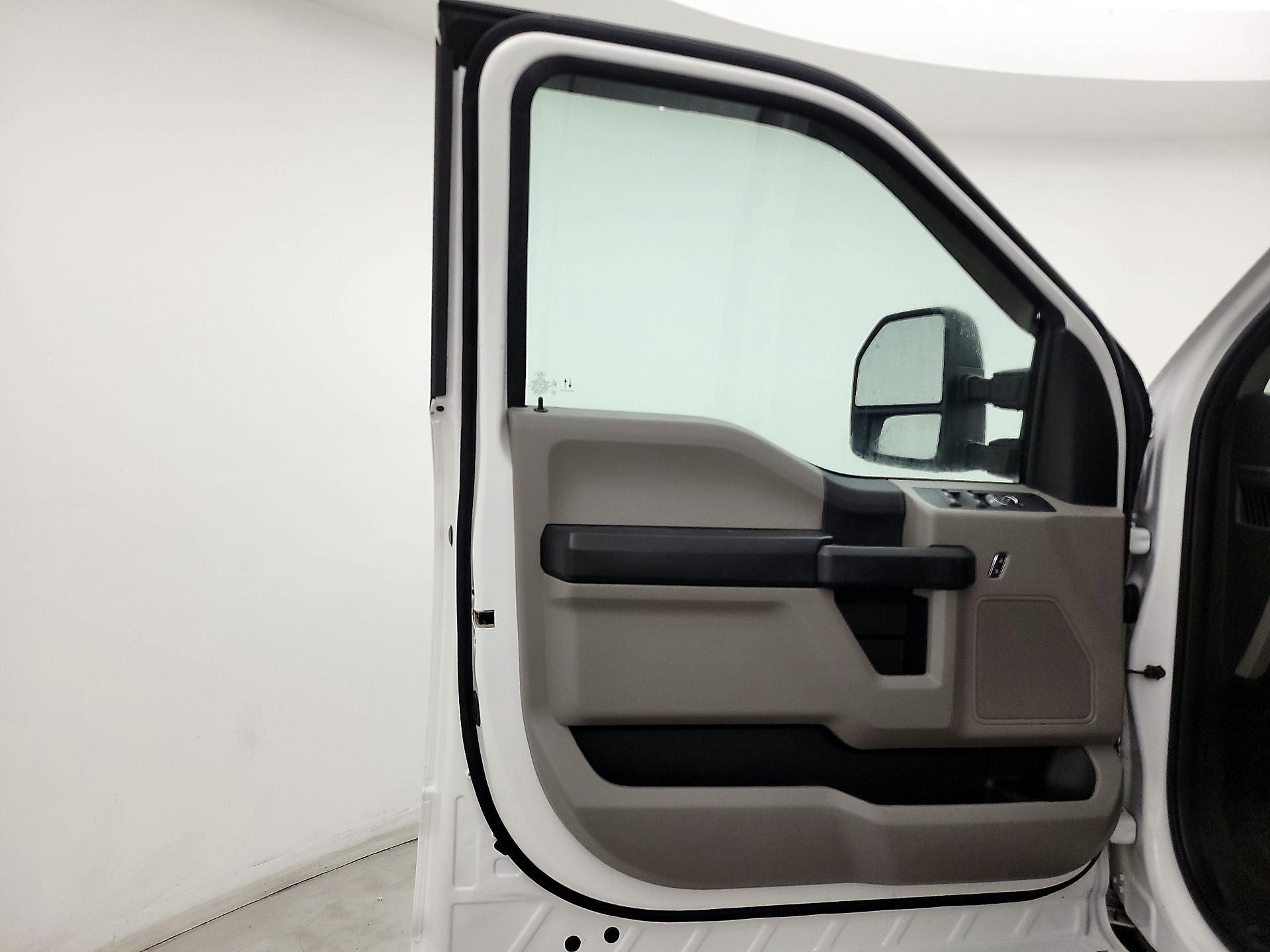 Thumbnail: 2019 Ford F-250 - 12