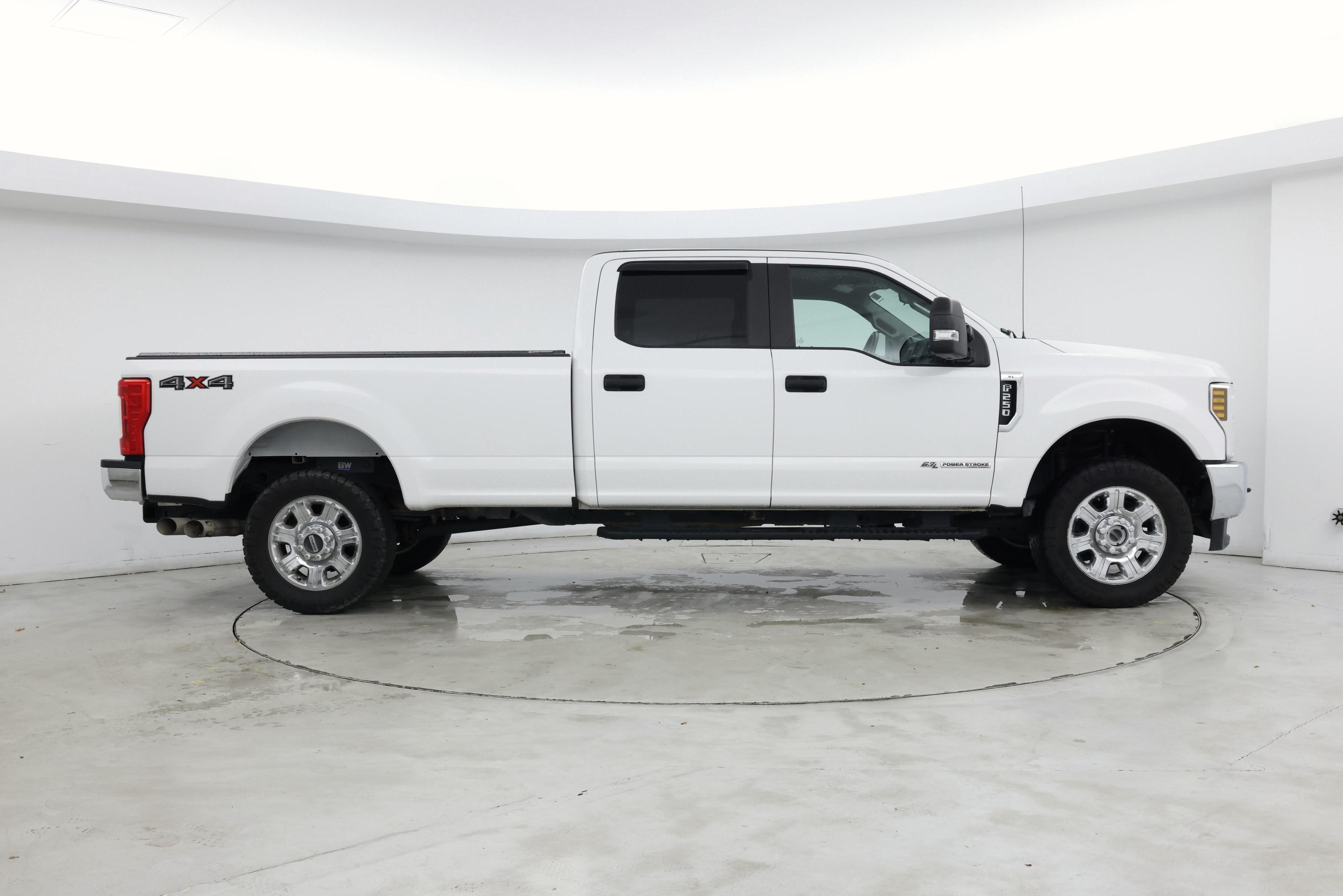 Thumbnail: 2019 Ford F-250 - 7