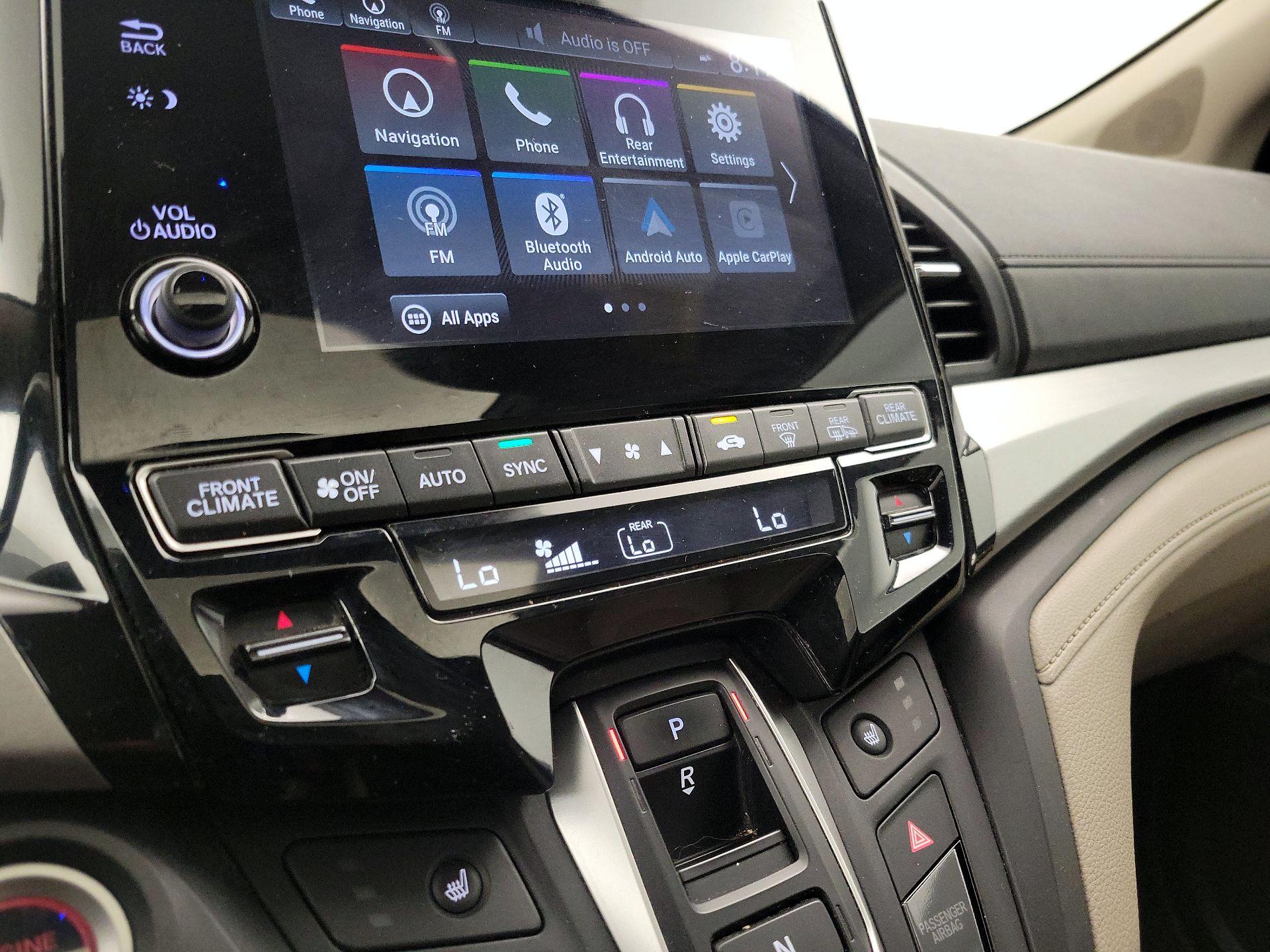 Thumbnail: 2018 Honda Odyssey - 16