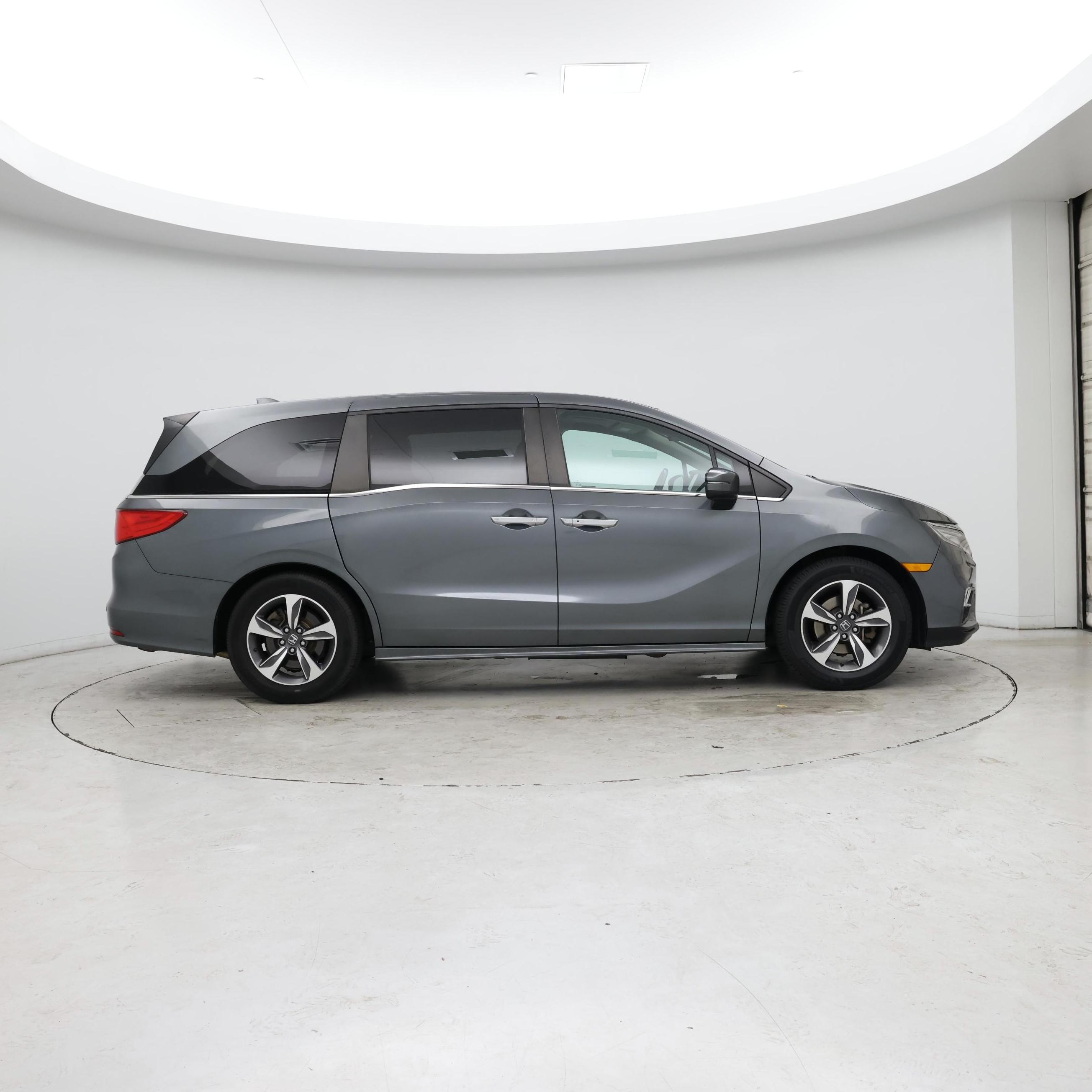 Thumbnail: 2018 Honda Odyssey - 7