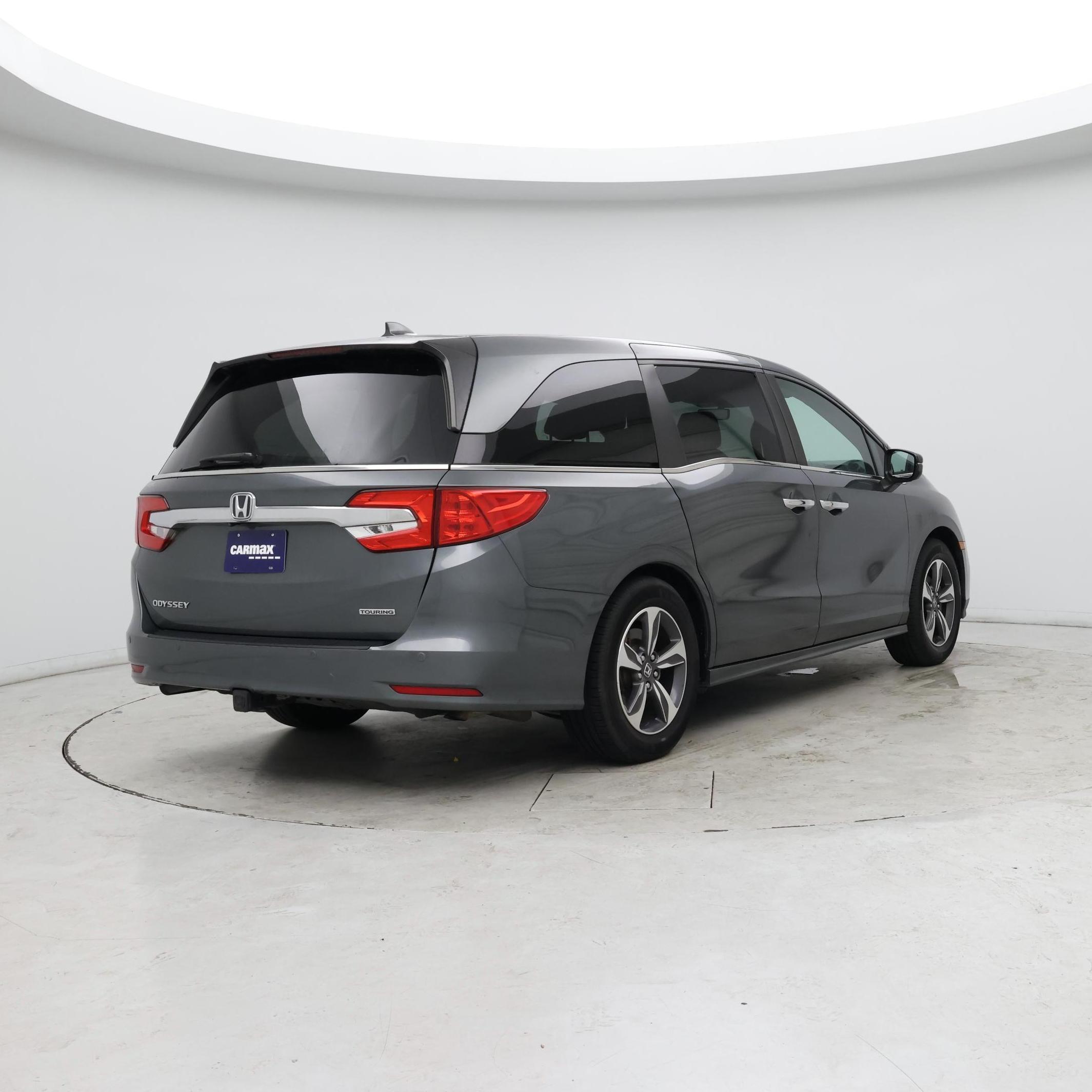 Thumbnail: 2018 Honda Odyssey - 8
