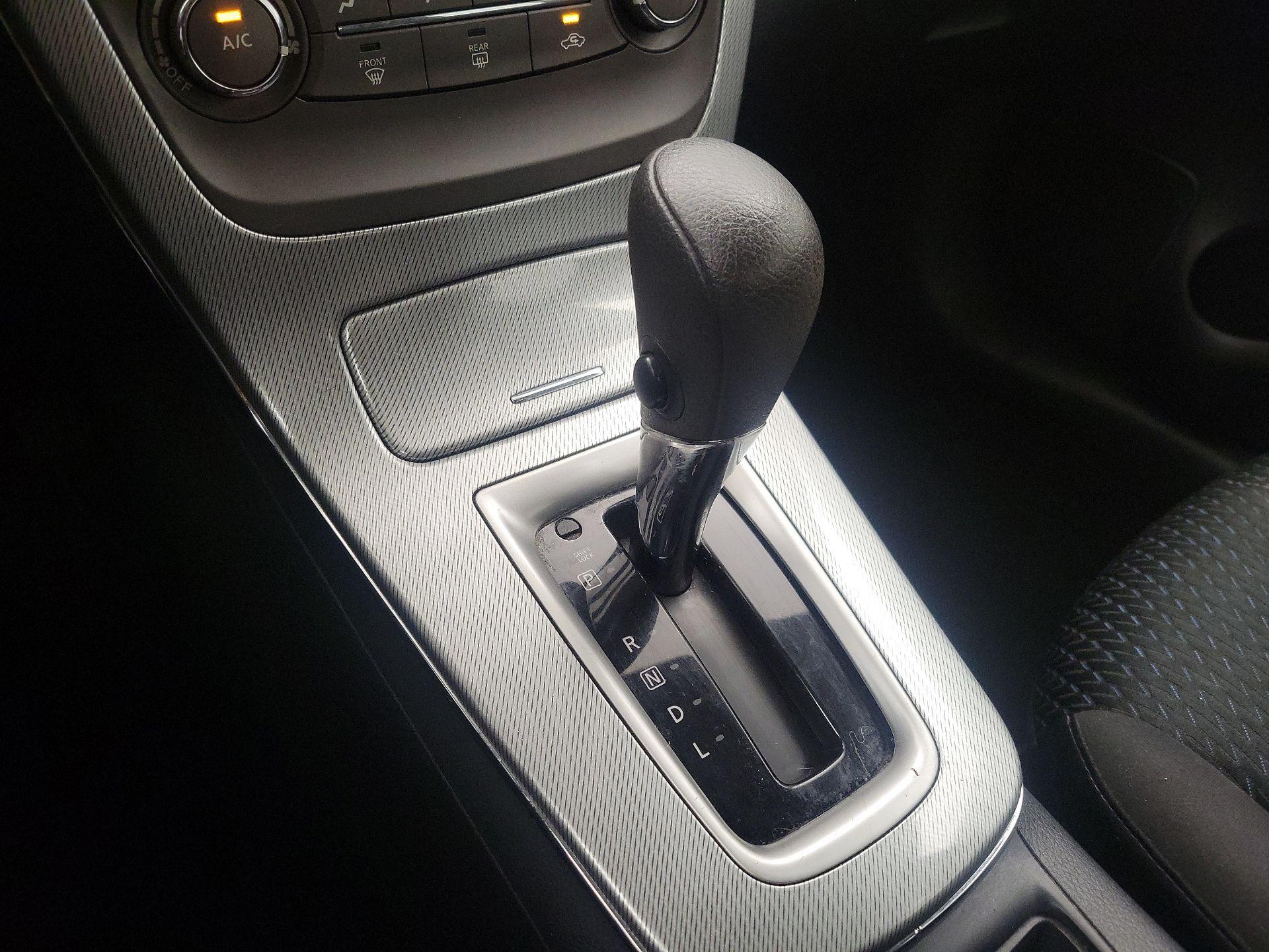 Thumbnail: 2013 Nissan Sentra - 16