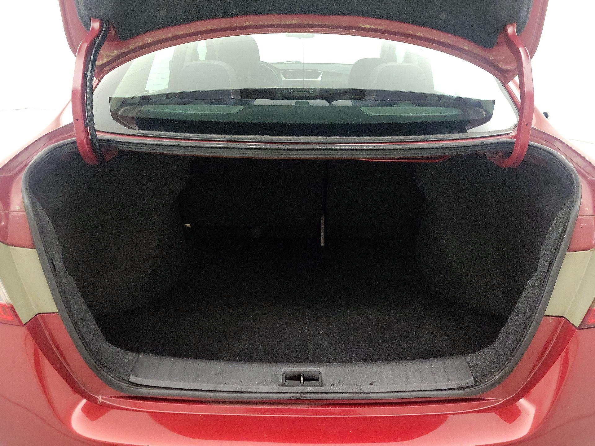 Thumbnail: 2013 Nissan Sentra - 19