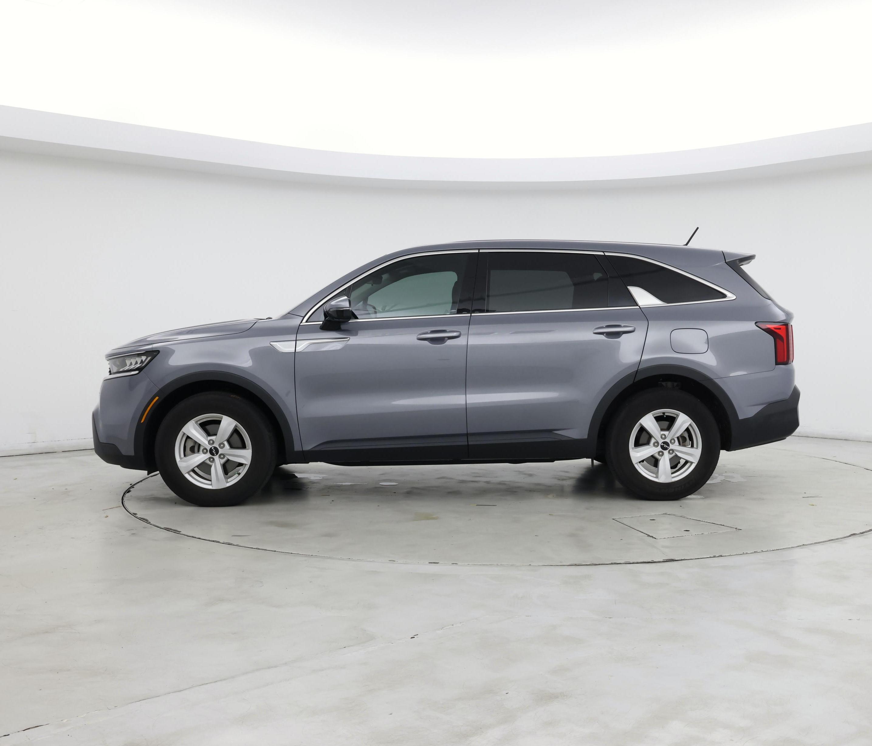 Thumbnail: 2023 Kia Sorento - 3
