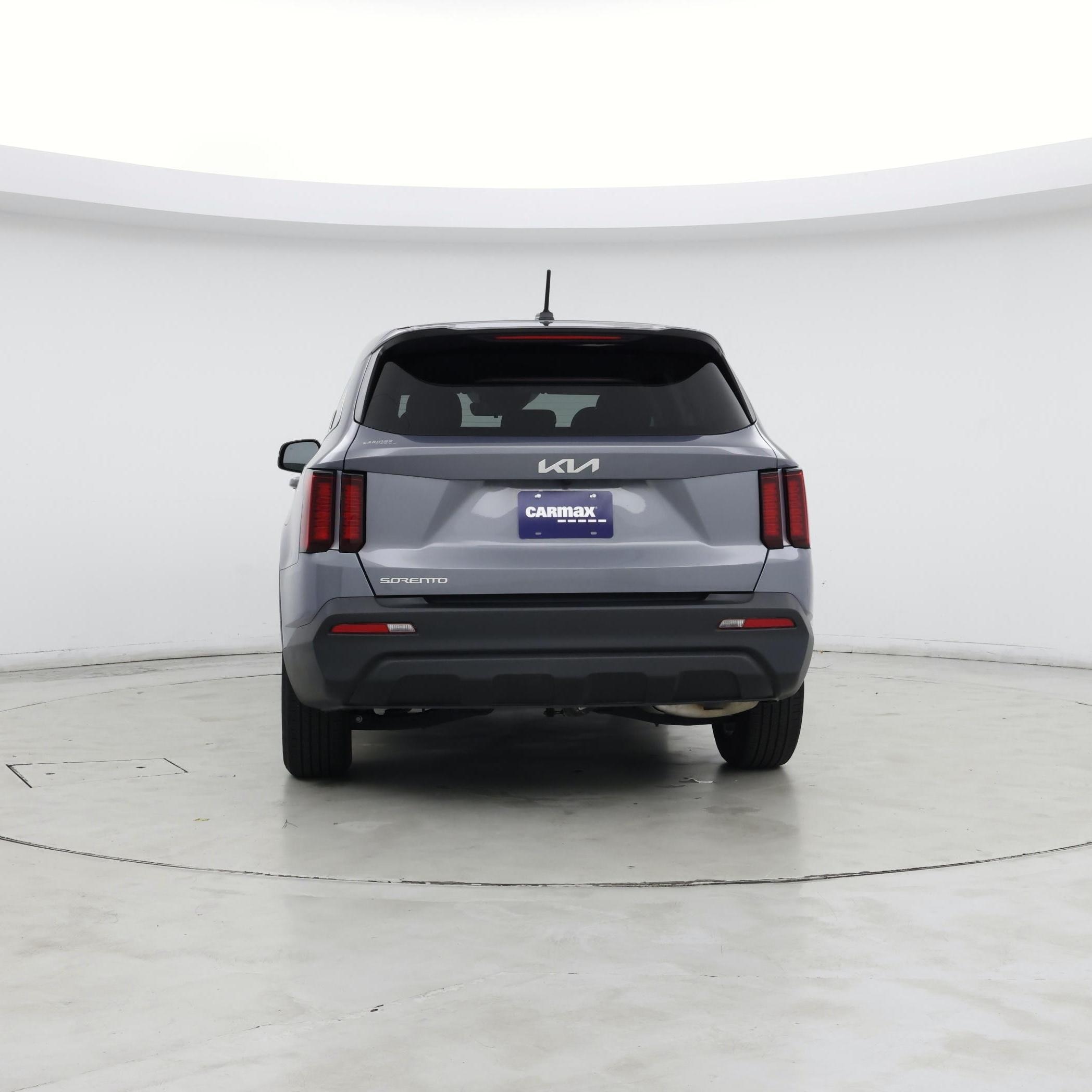Thumbnail: 2023 Kia Sorento - 6