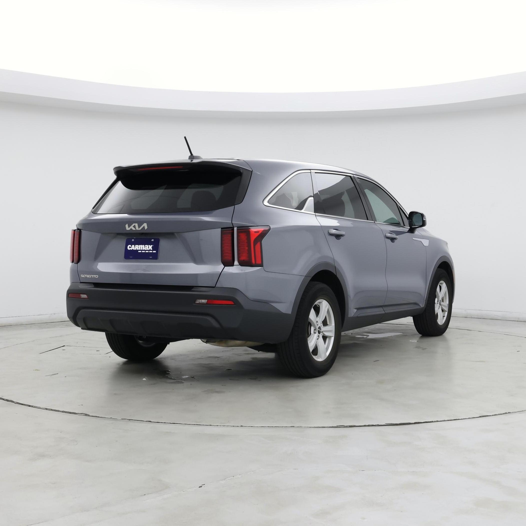 Thumbnail: 2023 Kia Sorento - 8