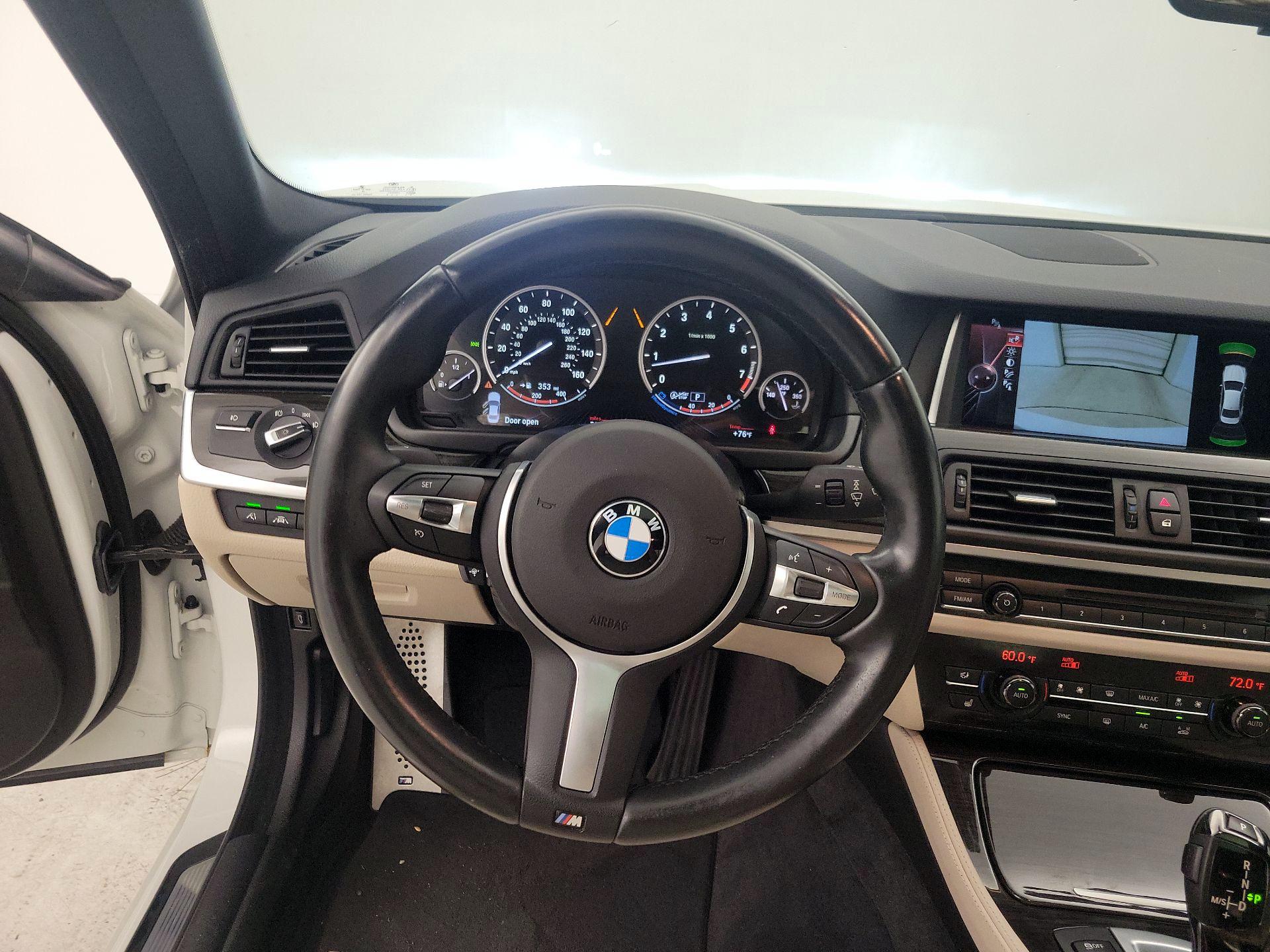 Thumbnail: 2015 BMW 5 Series - 10