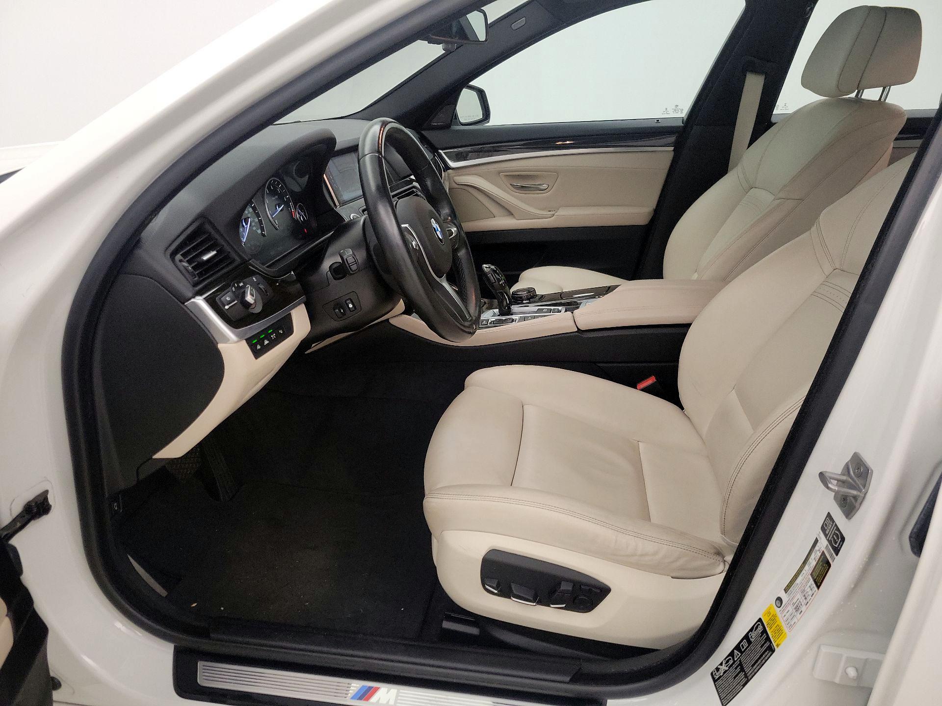 Thumbnail: 2015 BMW 5 Series - 11