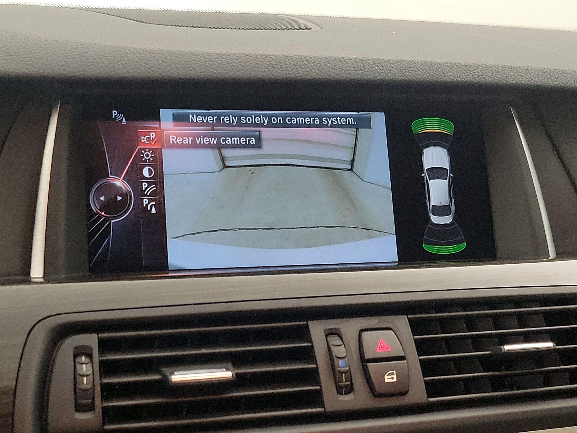 Thumbnail: 2015 BMW 5 Series - 14