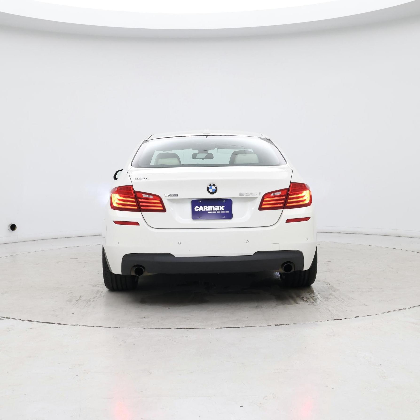 Thumbnail: 2015 BMW 5 Series - 6