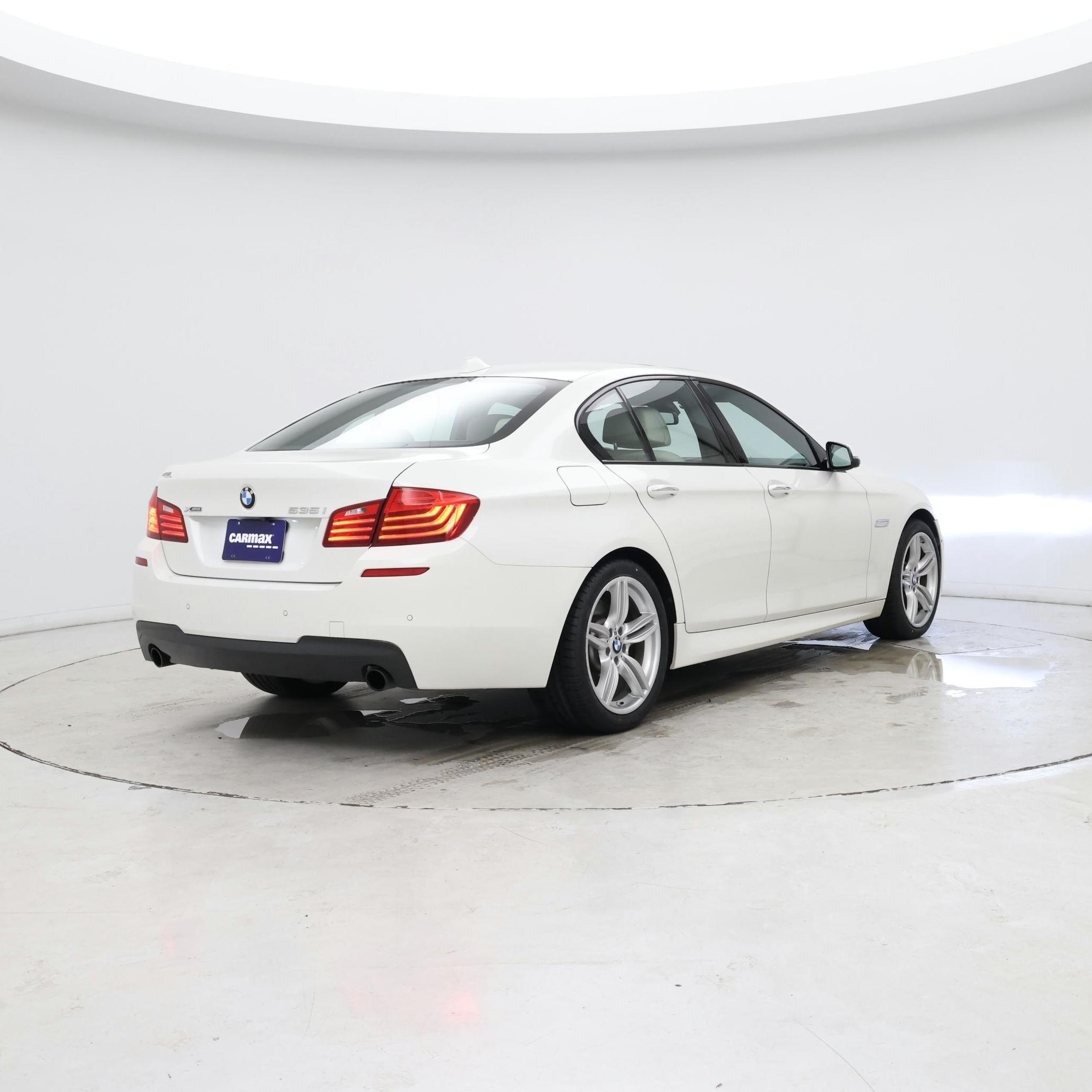 Thumbnail: 2015 BMW 5 Series - 8