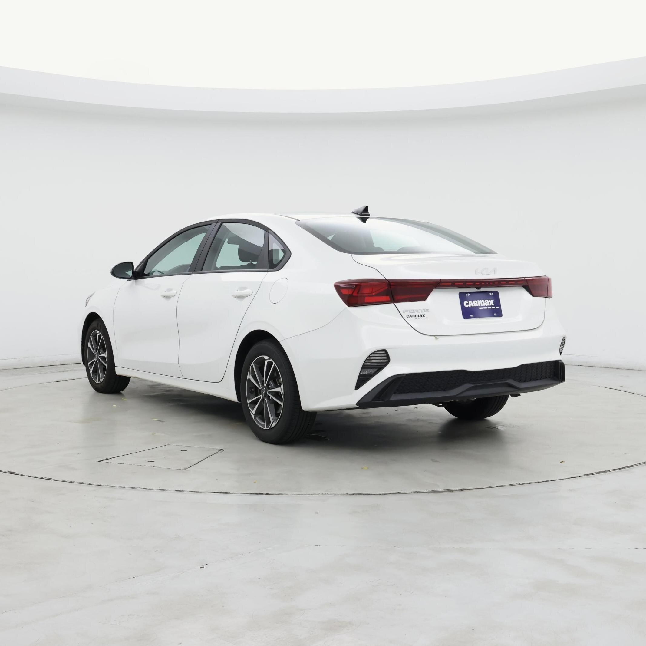 Thumbnail: 2024 Kia Forte - 2
