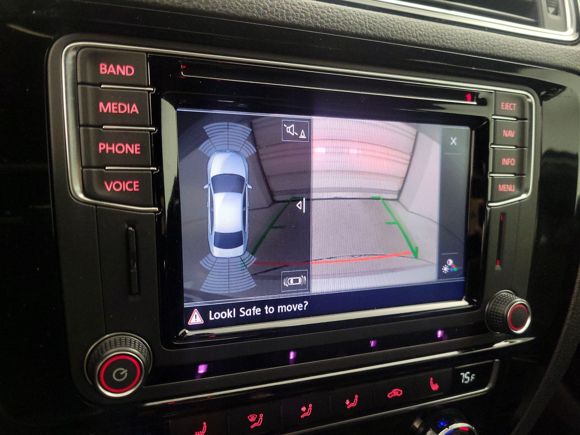 Thumbnail: 2016 Volkswagen Jetta - 14