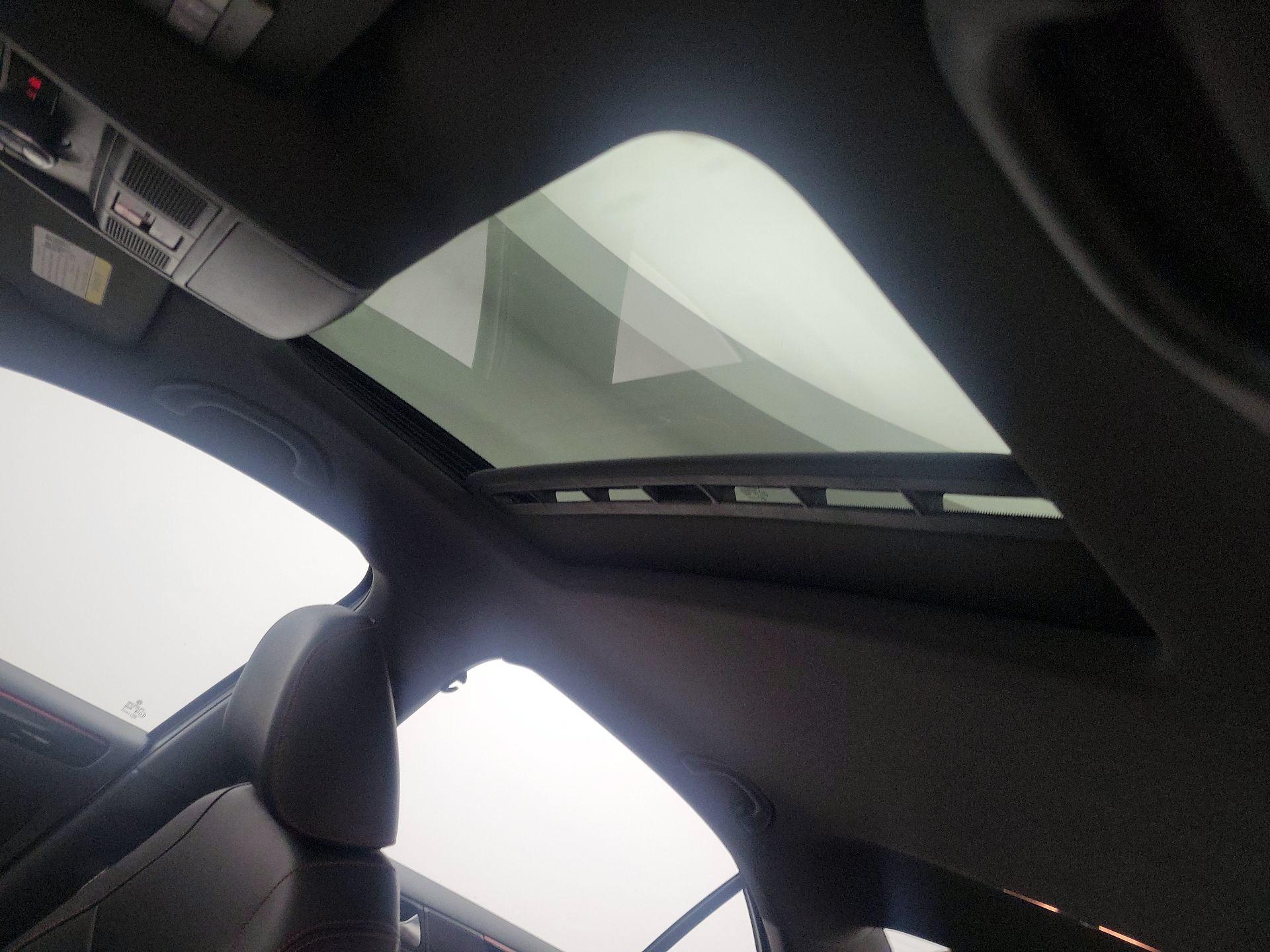 Thumbnail: 2016 Volkswagen Jetta - 19