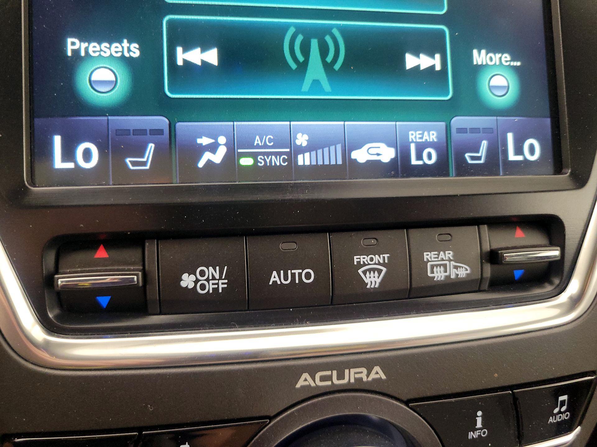 Thumbnail: 2014 Acura MDX - 17