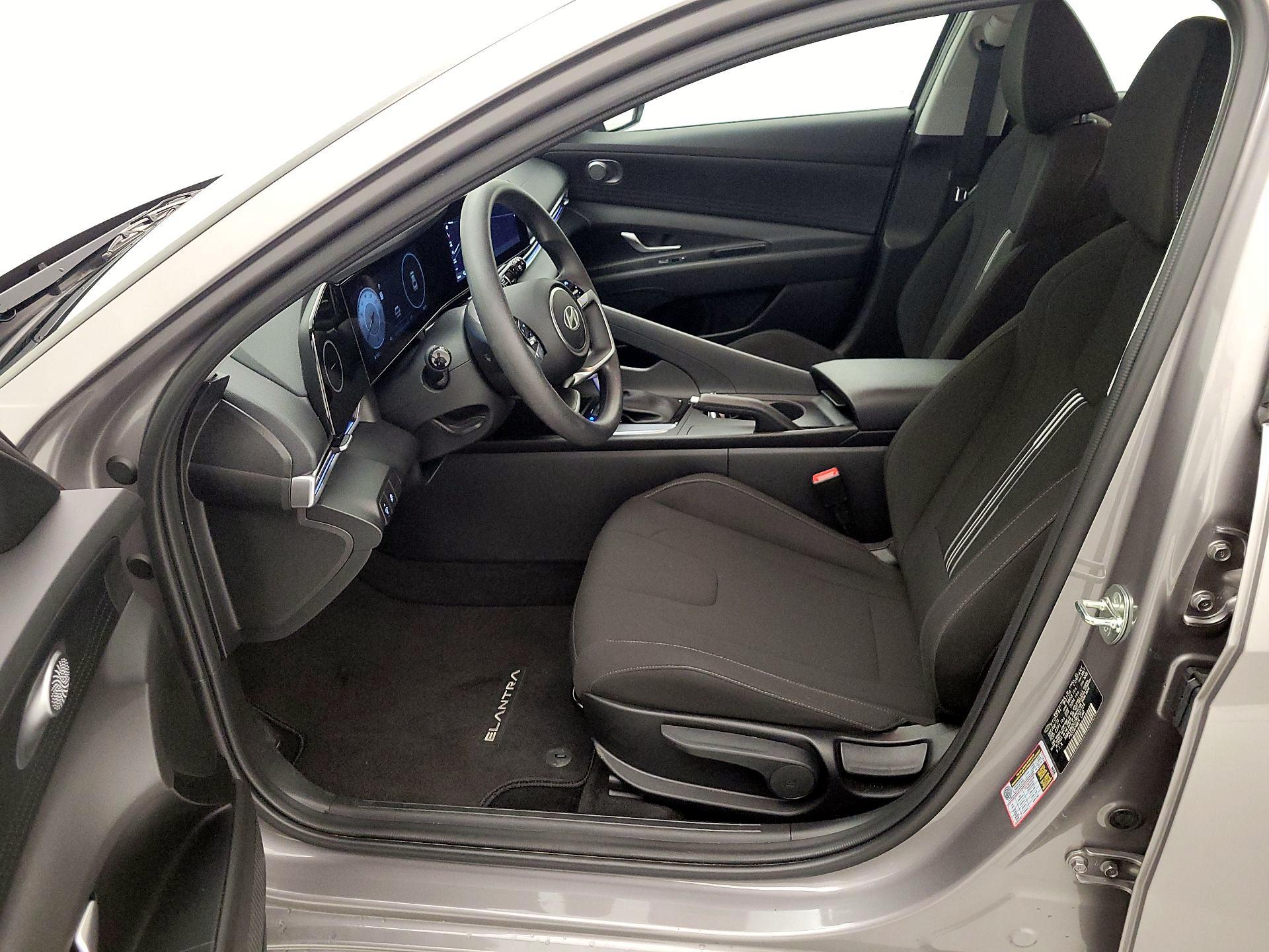 Thumbnail: 2024 Hyundai Elantra - 11