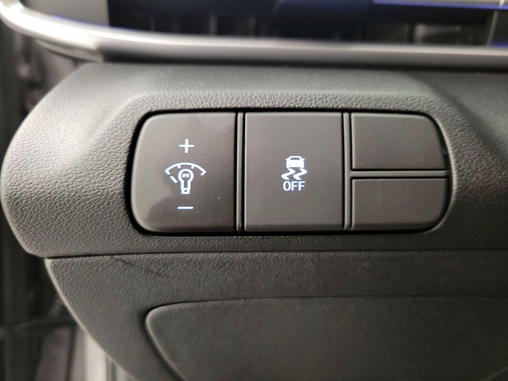 Thumbnail: 2024 Hyundai Elantra - 13