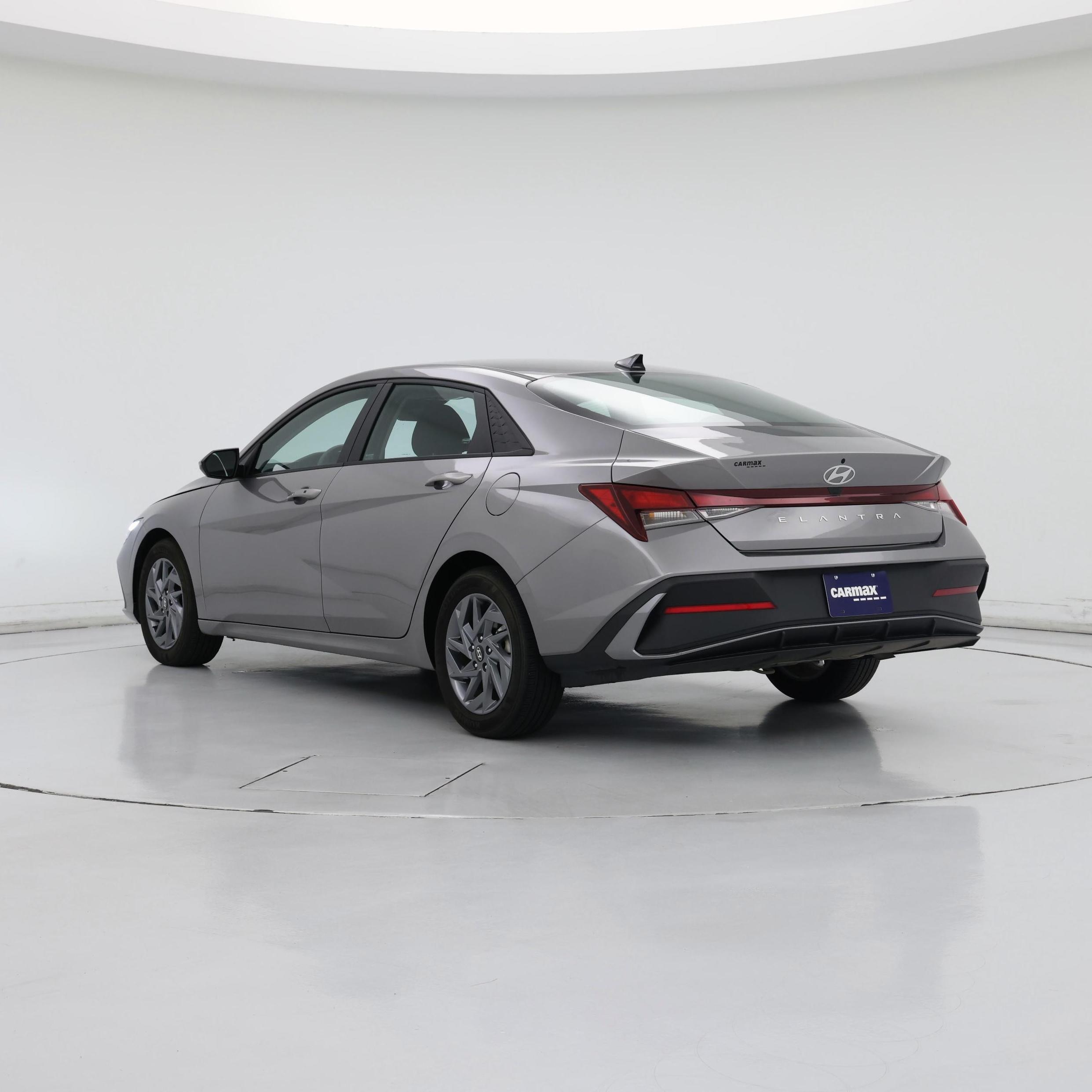 Thumbnail: 2024 Hyundai Elantra - 2