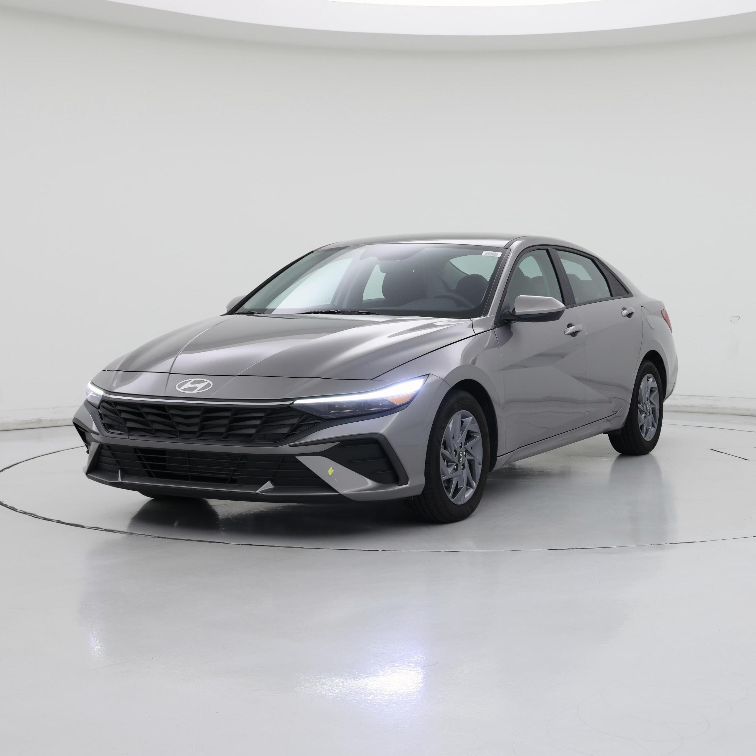 Thumbnail: 2024 Hyundai Elantra - 4