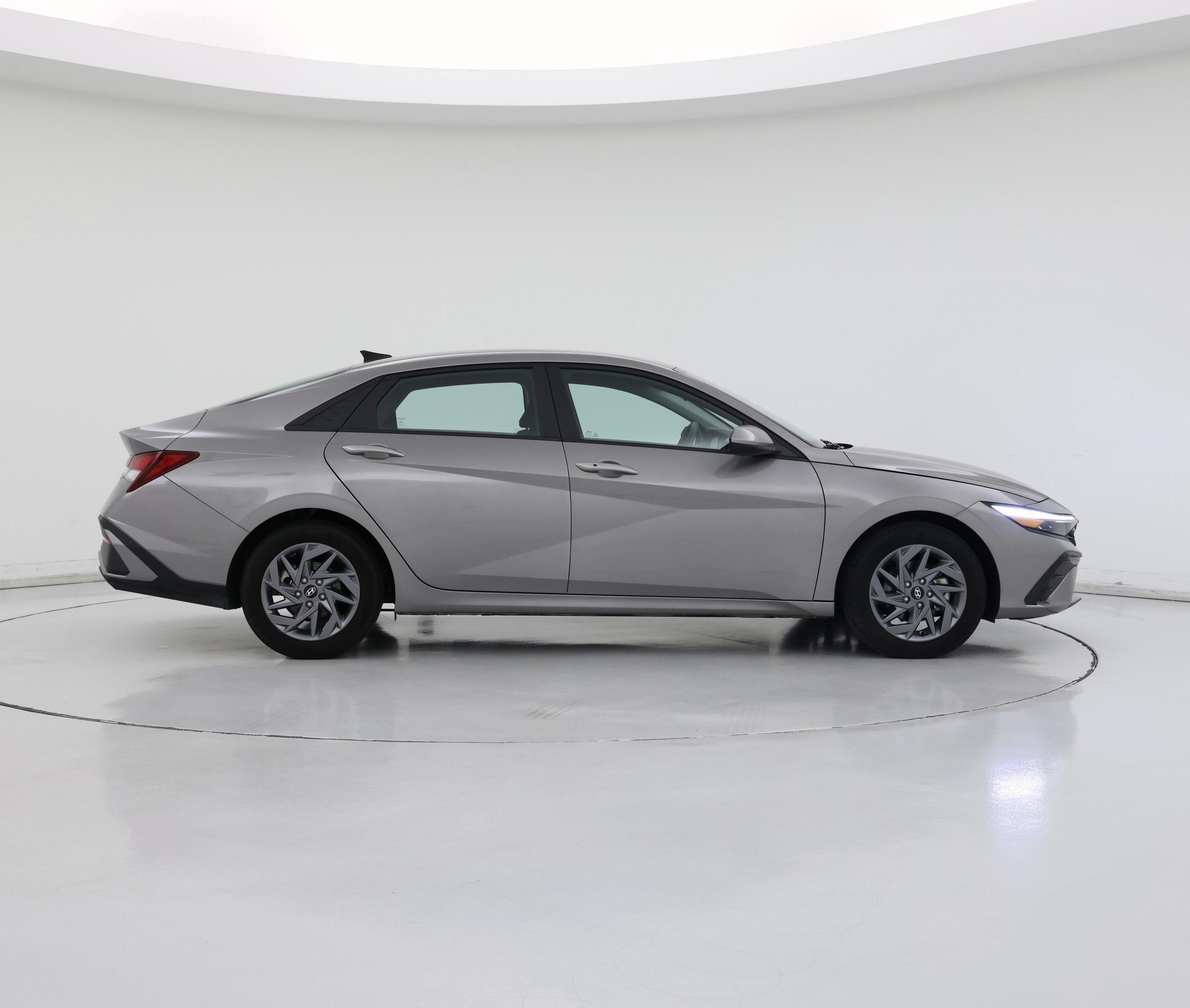 Thumbnail: 2024 Hyundai Elantra - 7