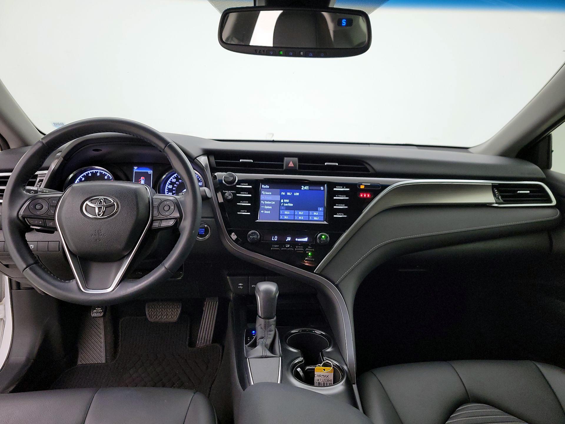 Thumbnail: 2018 Toyota Camry - 9