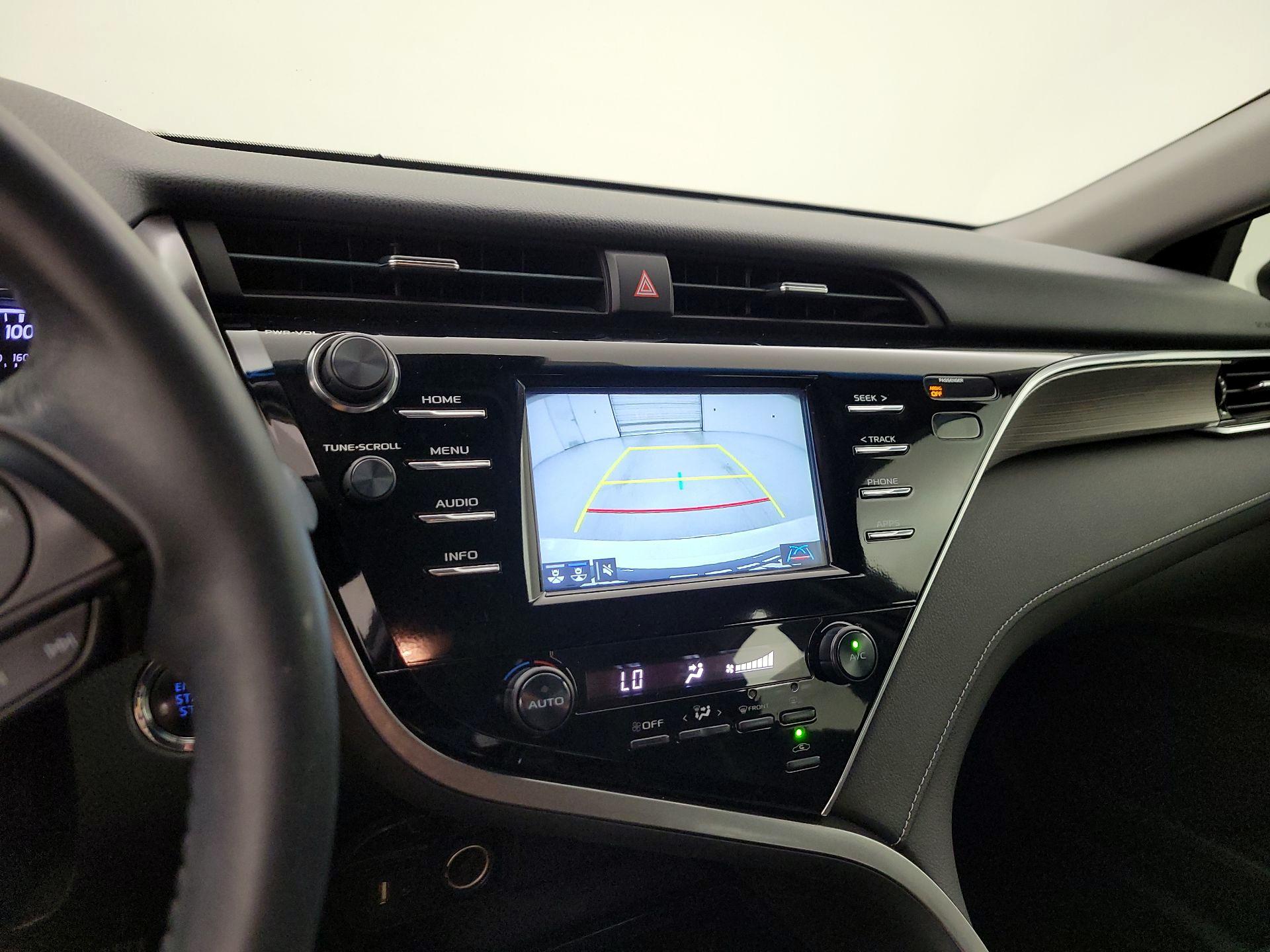 Thumbnail: 2018 Toyota Camry - 14