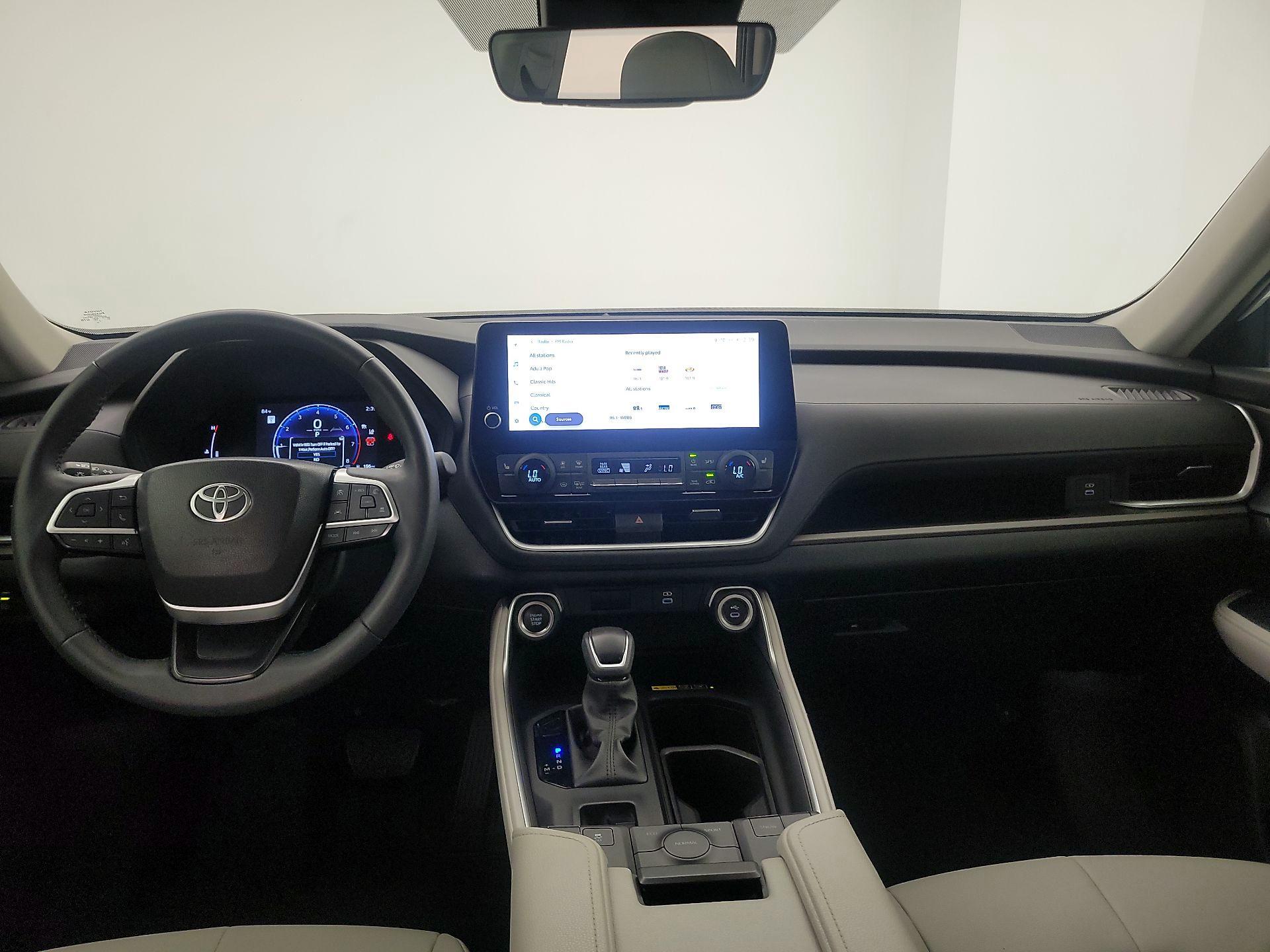 Thumbnail: 2024 Toyota Grand Highlander - 9