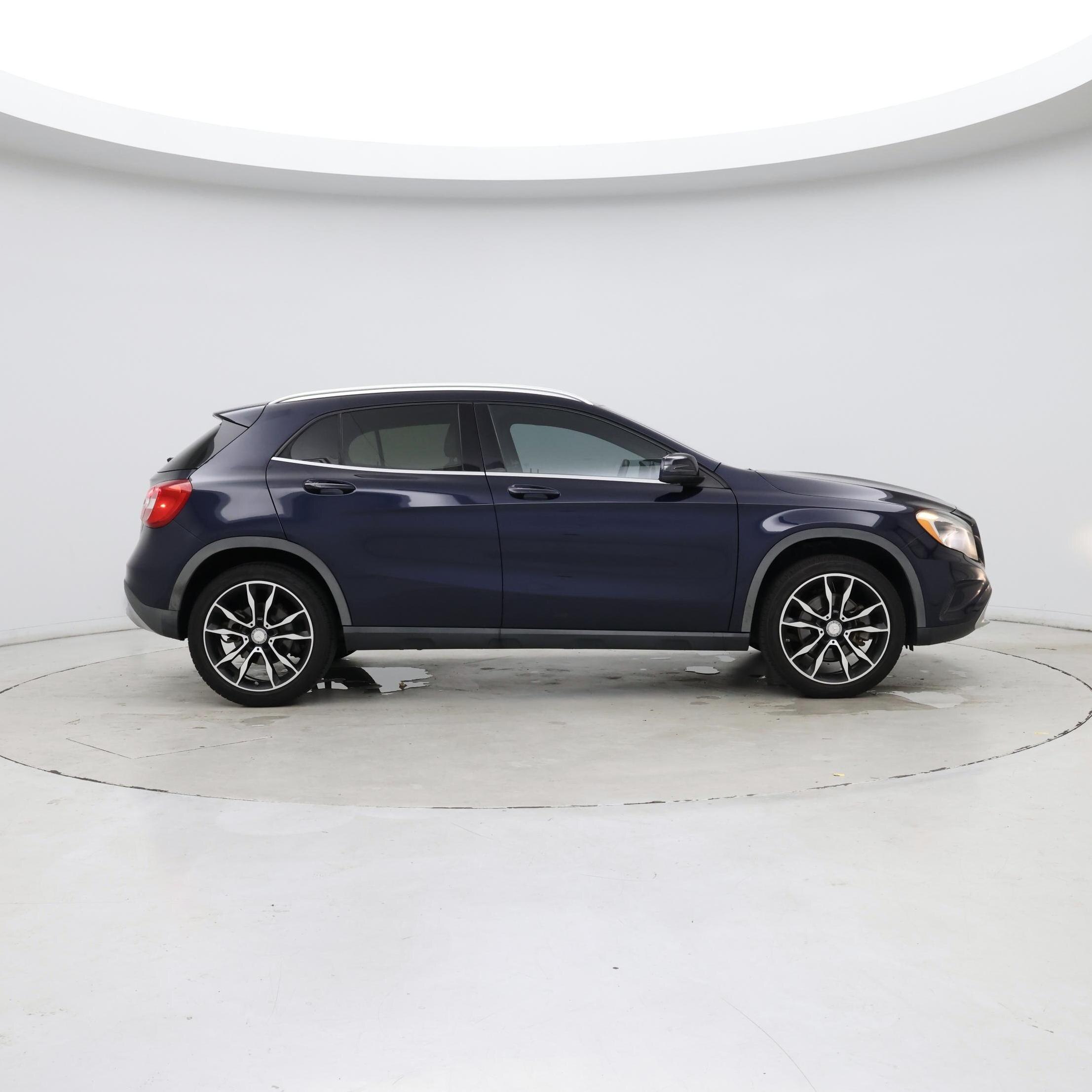Thumbnail: 2017 Mercedes-Benz GLA - 7
