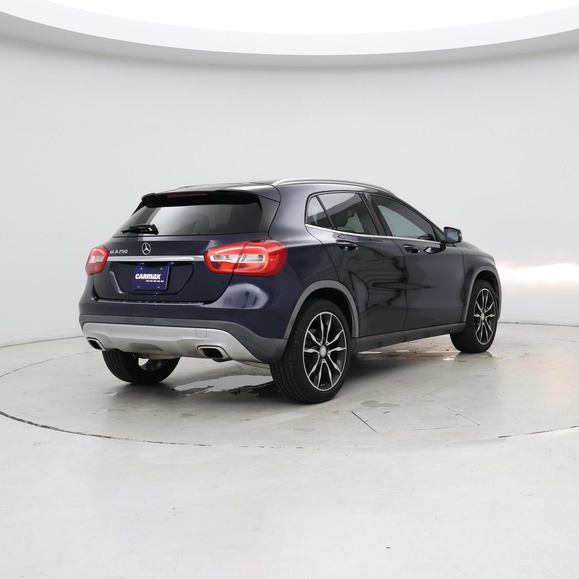 Thumbnail: 2017 Mercedes-Benz GLA - 8