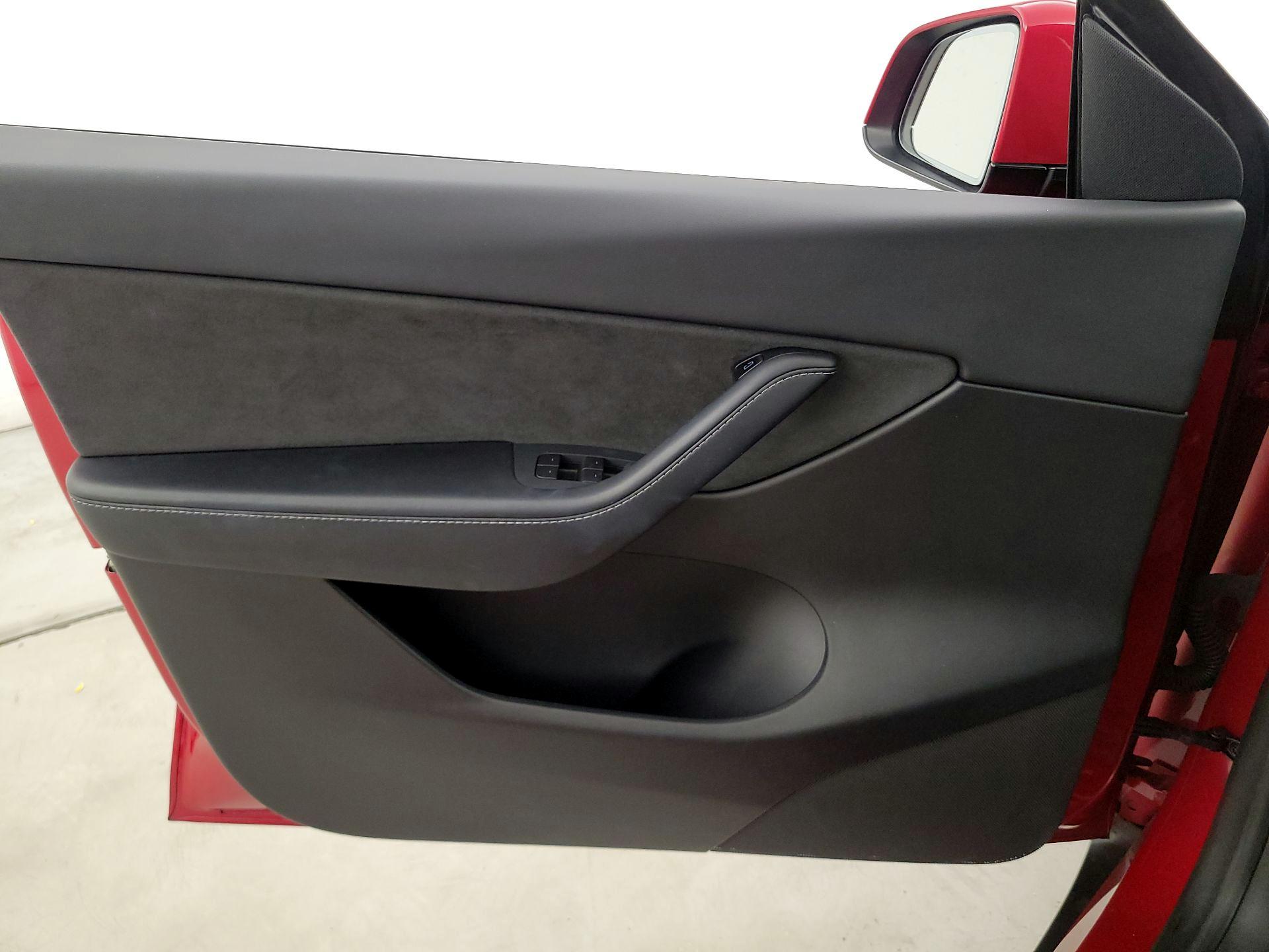 Thumbnail: 2021 Tesla Model Y - 12