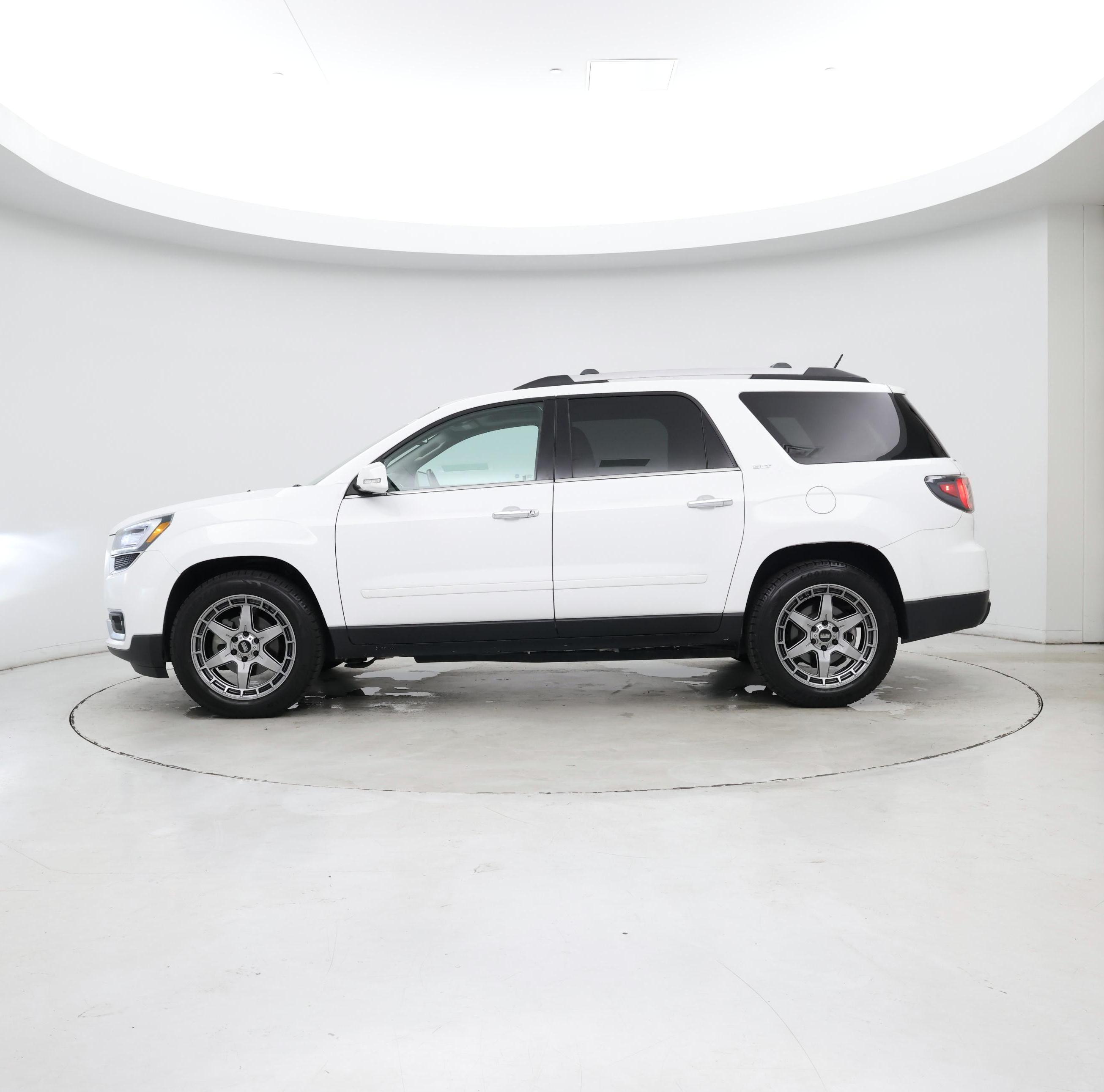 Thumbnail: 2017 GMC Acadia - 3