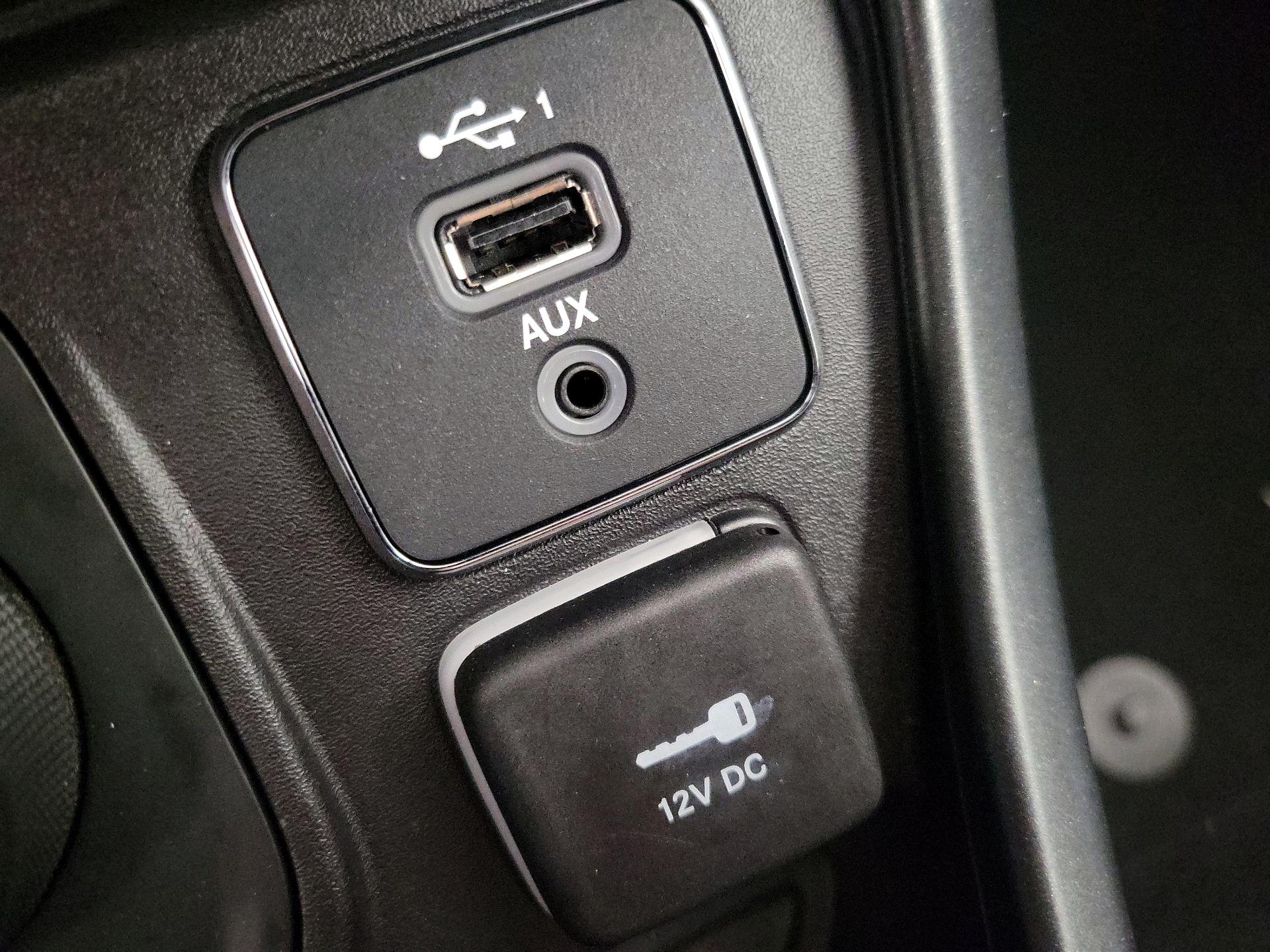 Thumbnail: 2021 Jeep Compass - 18