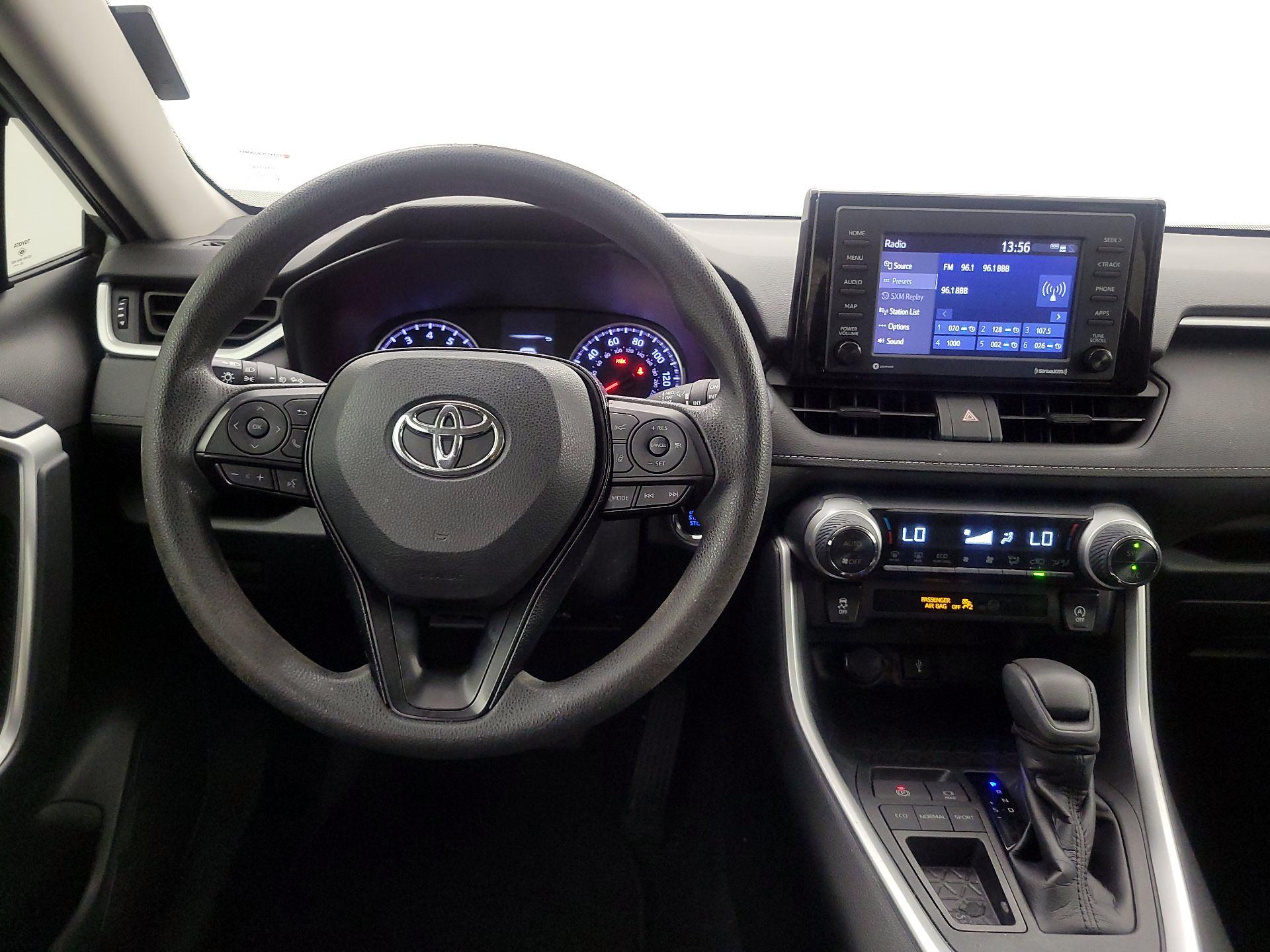 Thumbnail: 2021 Toyota RAV4 - 10