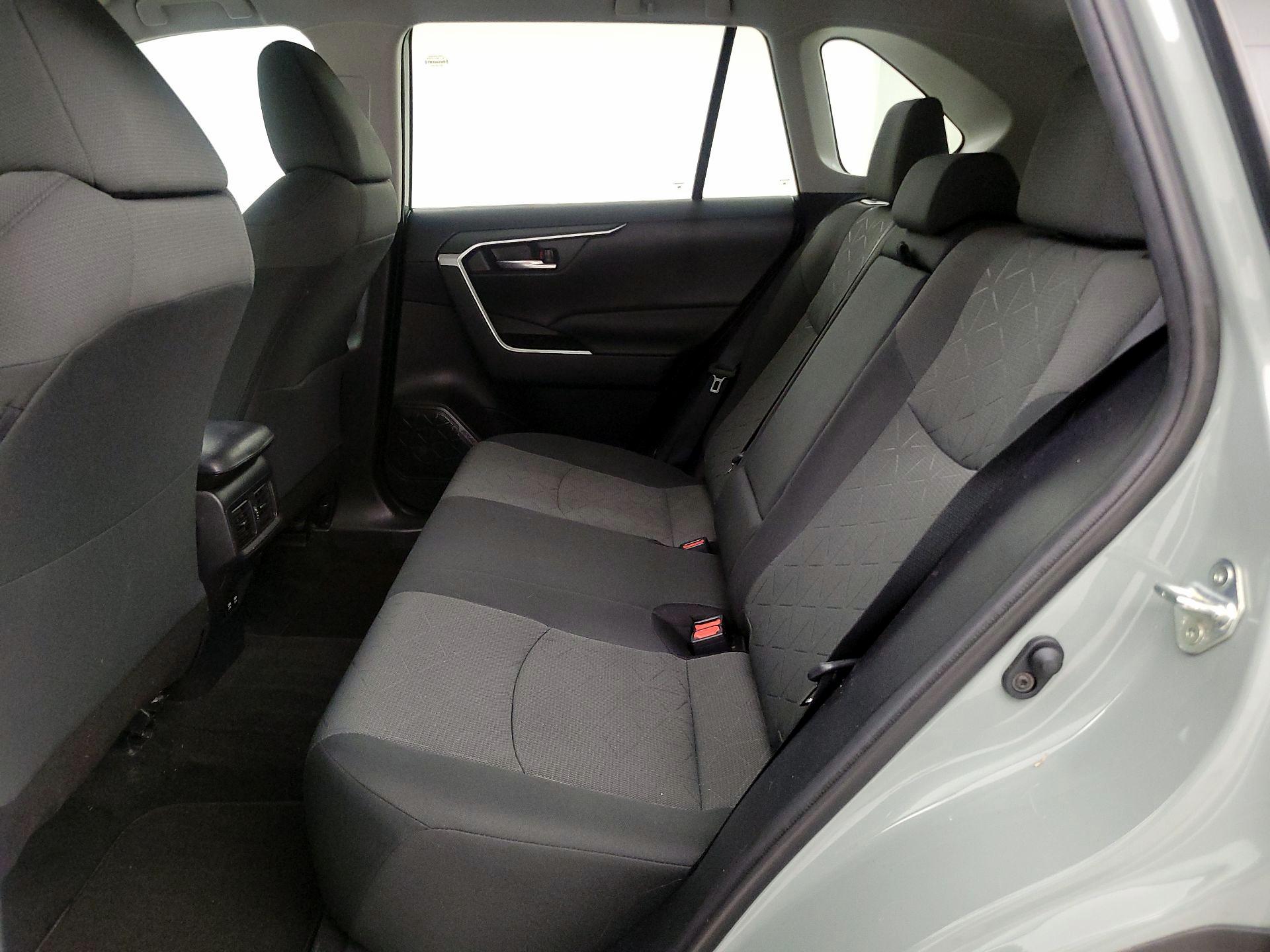 Thumbnail: 2021 Toyota RAV4 - 19