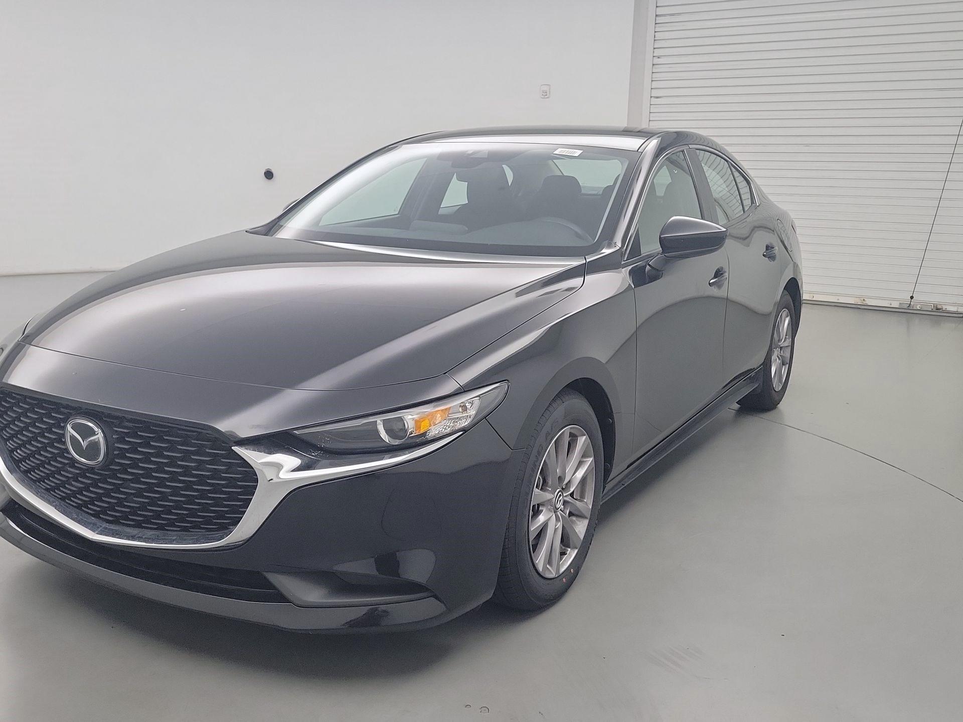 Thumbnail: 2020 Mazda Mazda3 - 3