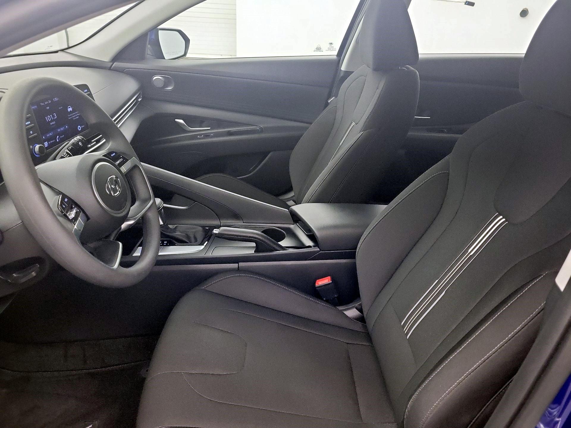 Thumbnail: 2021 Hyundai Elantra - 9