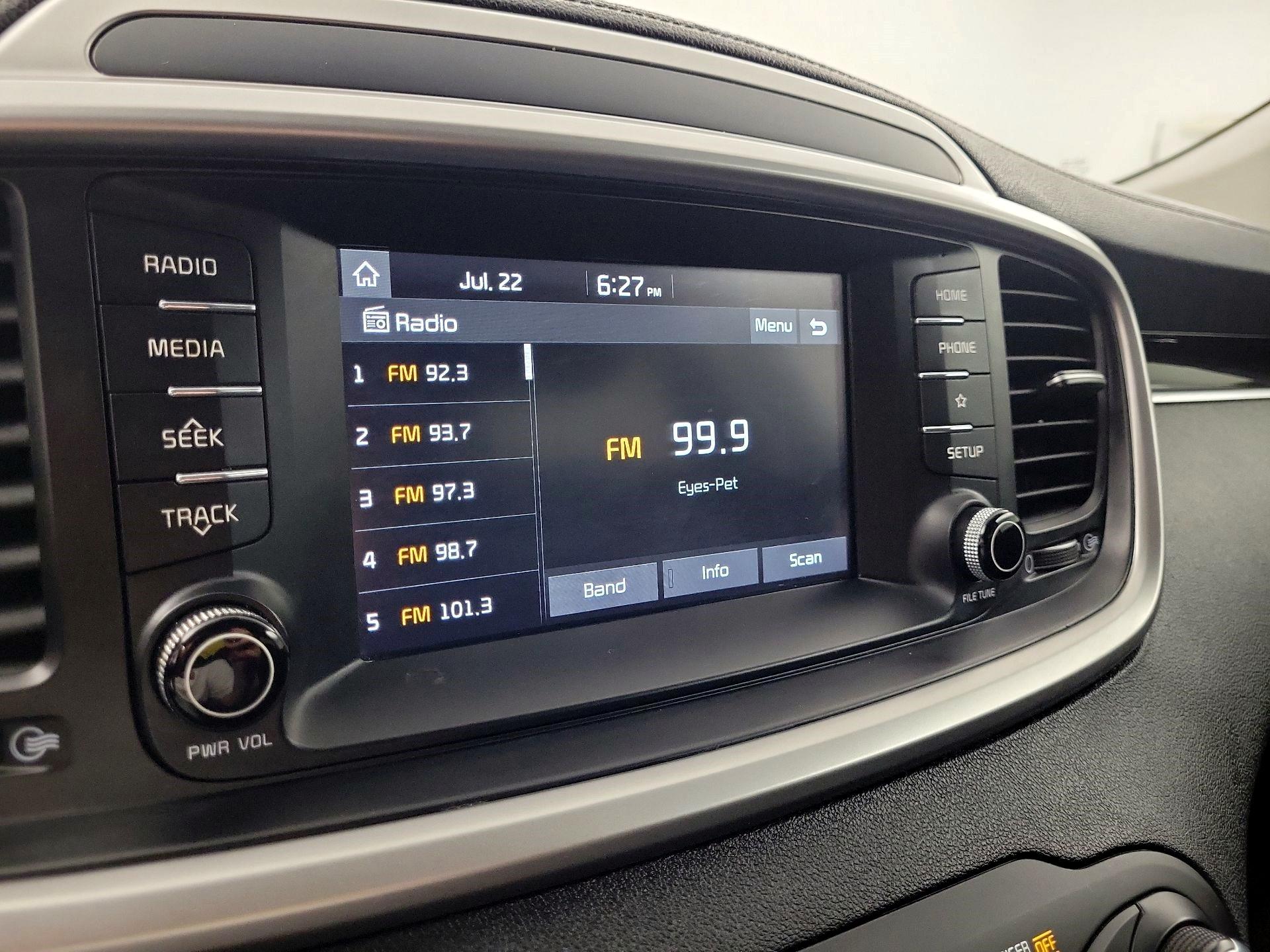 Thumbnail: 2020 Kia Sorento - 13
