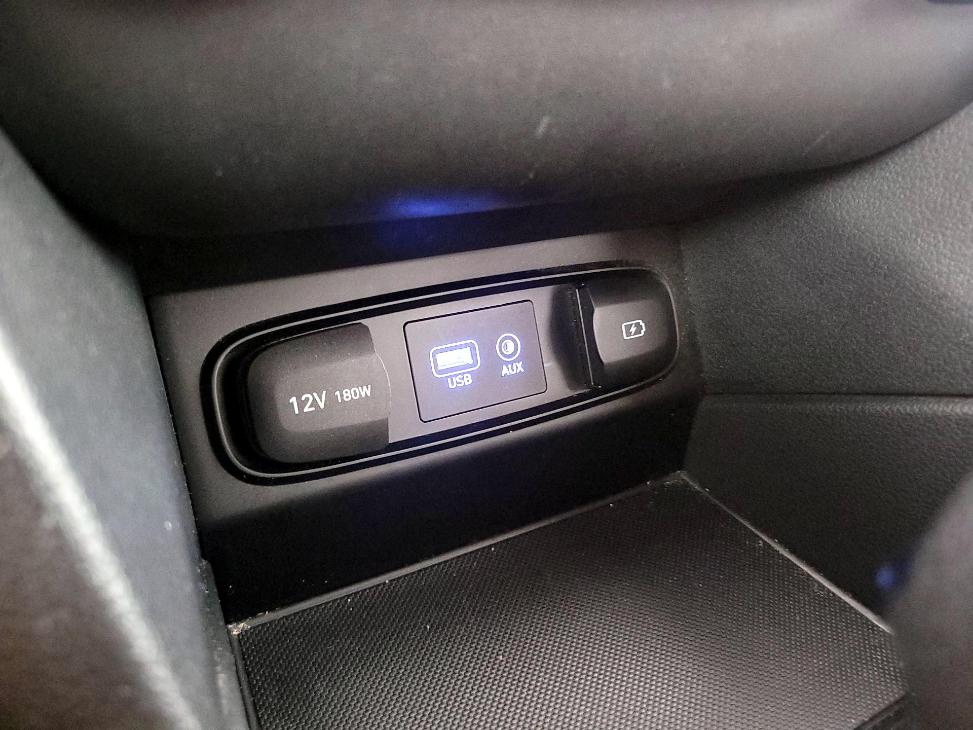 Thumbnail: 2019 Hyundai Santa Fe - 18