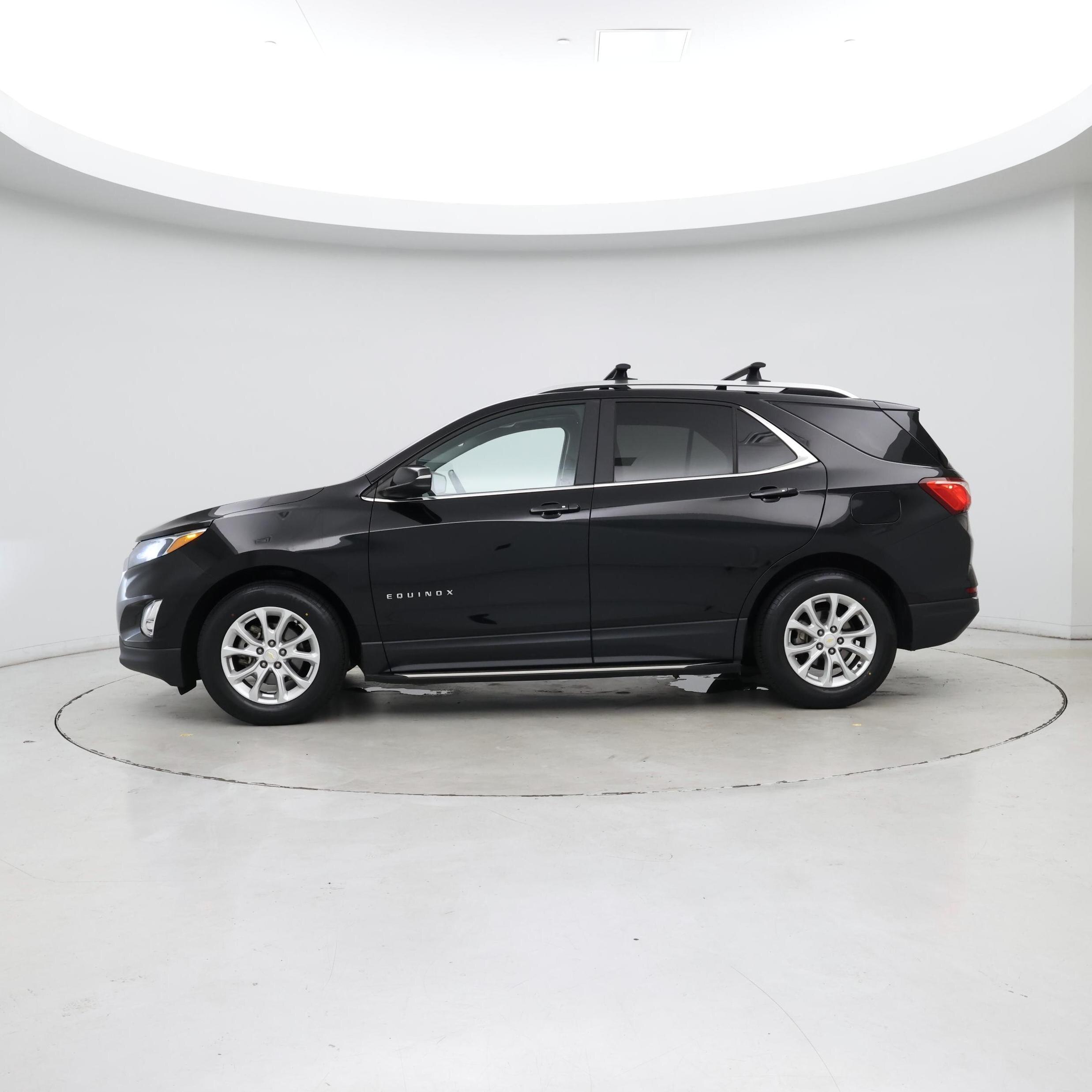 Thumbnail: 2018 Chevrolet Equinox - 3