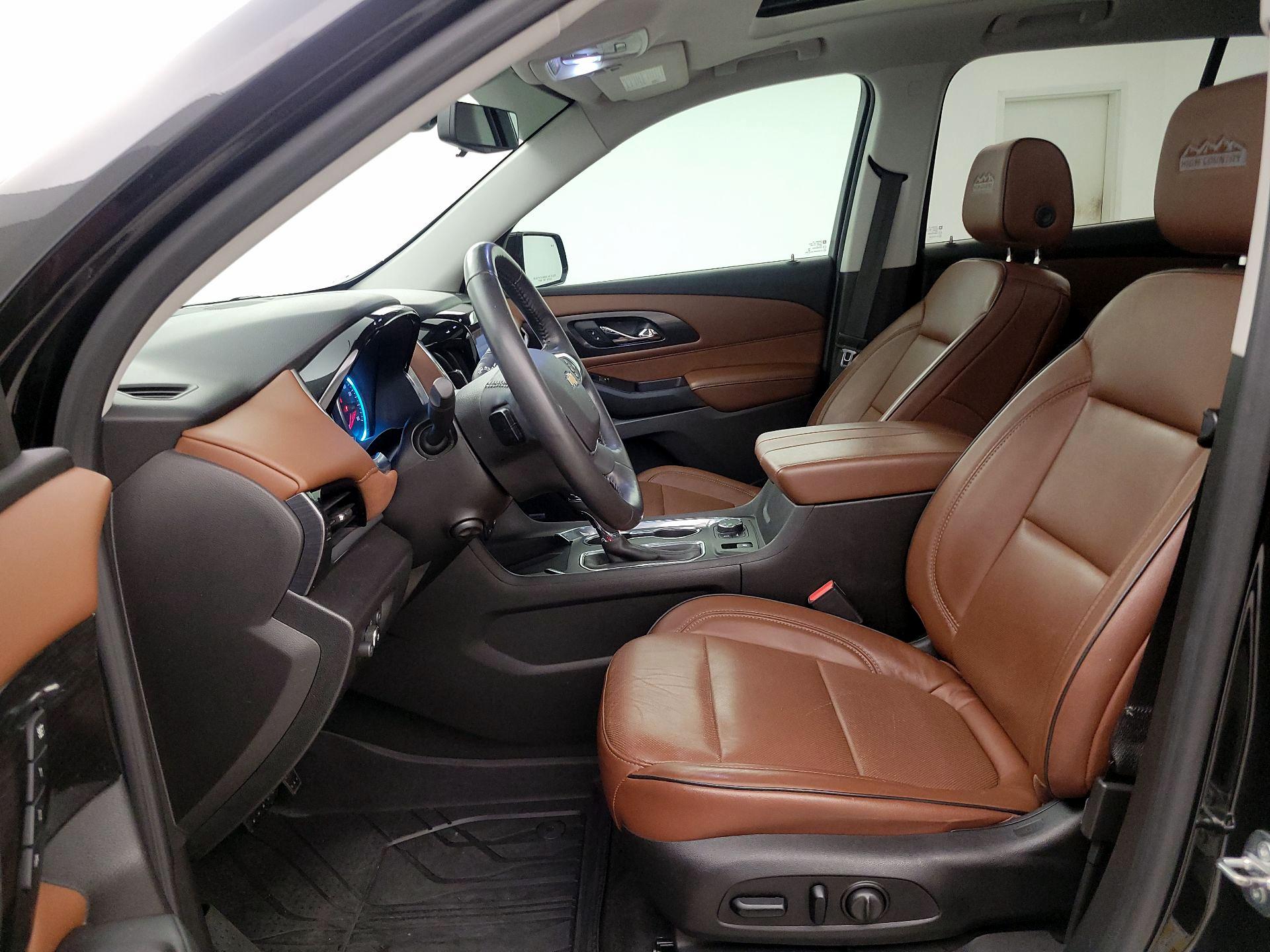Thumbnail: 2018 Chevrolet Traverse - 11