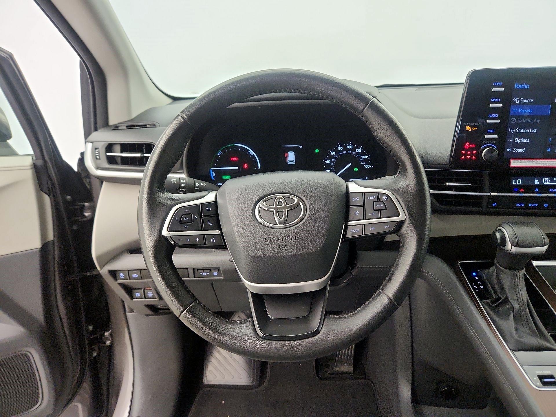 Thumbnail: 2024 Toyota Sienna - 10
