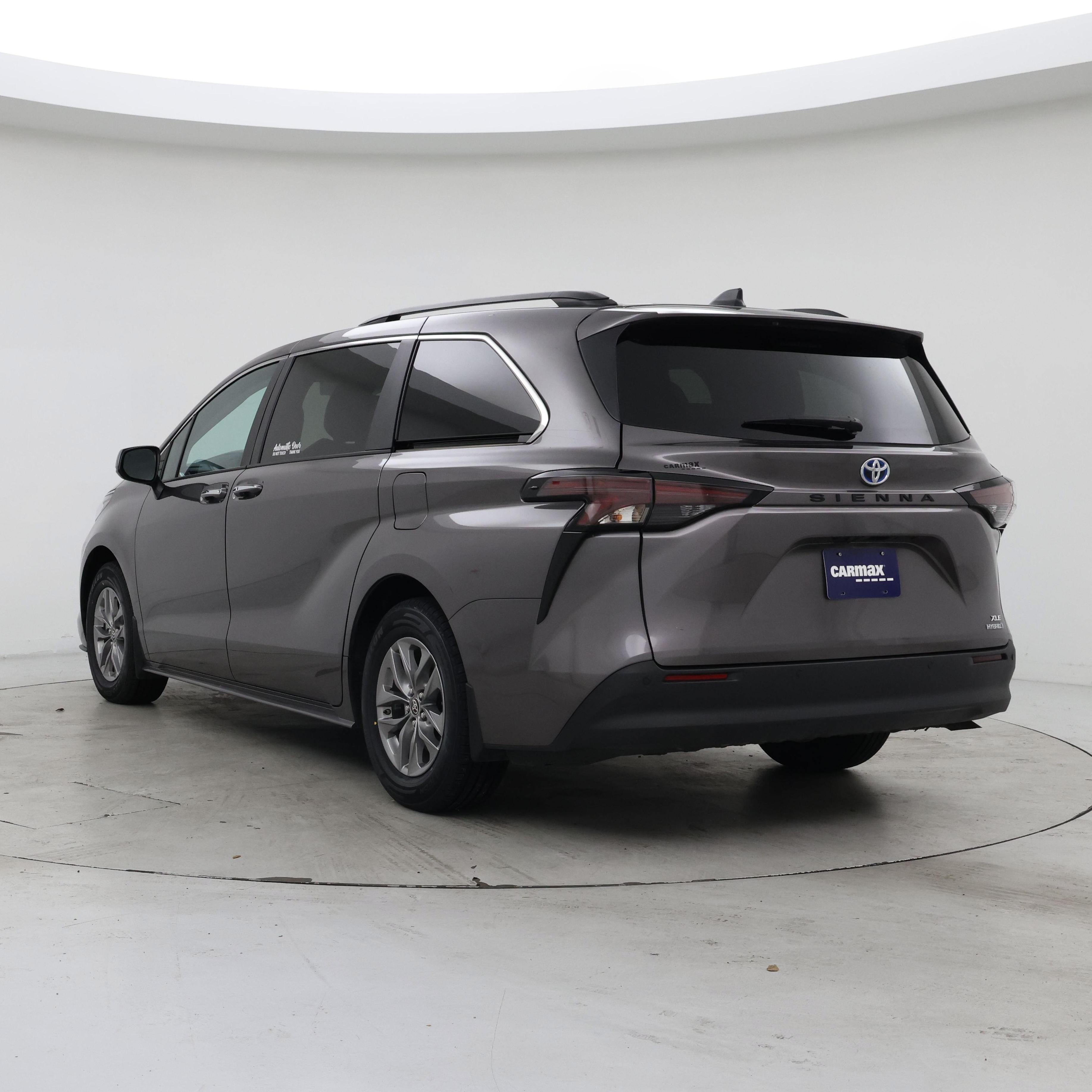 Thumbnail: 2024 Toyota Sienna - 2