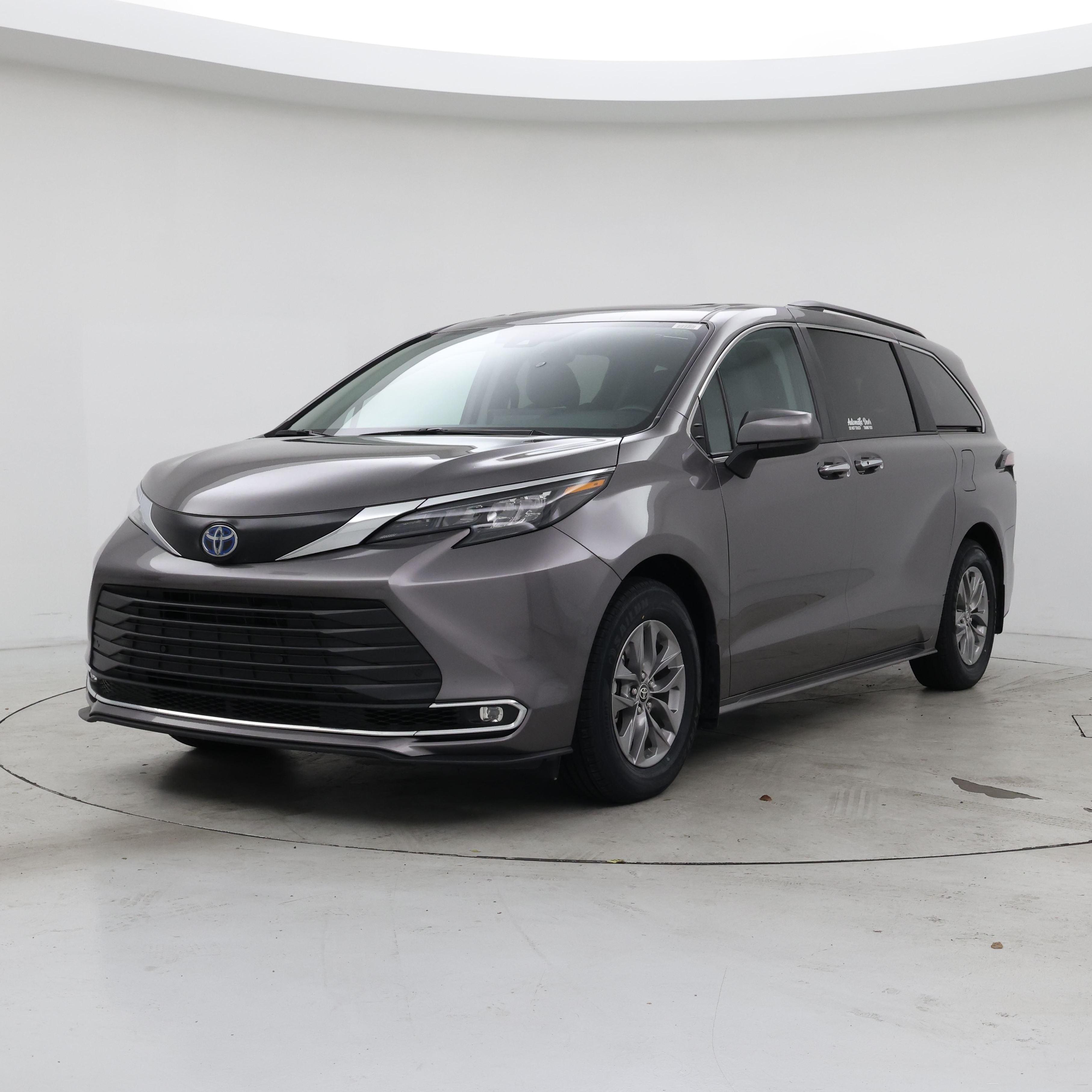 Thumbnail: 2024 Toyota Sienna - 4