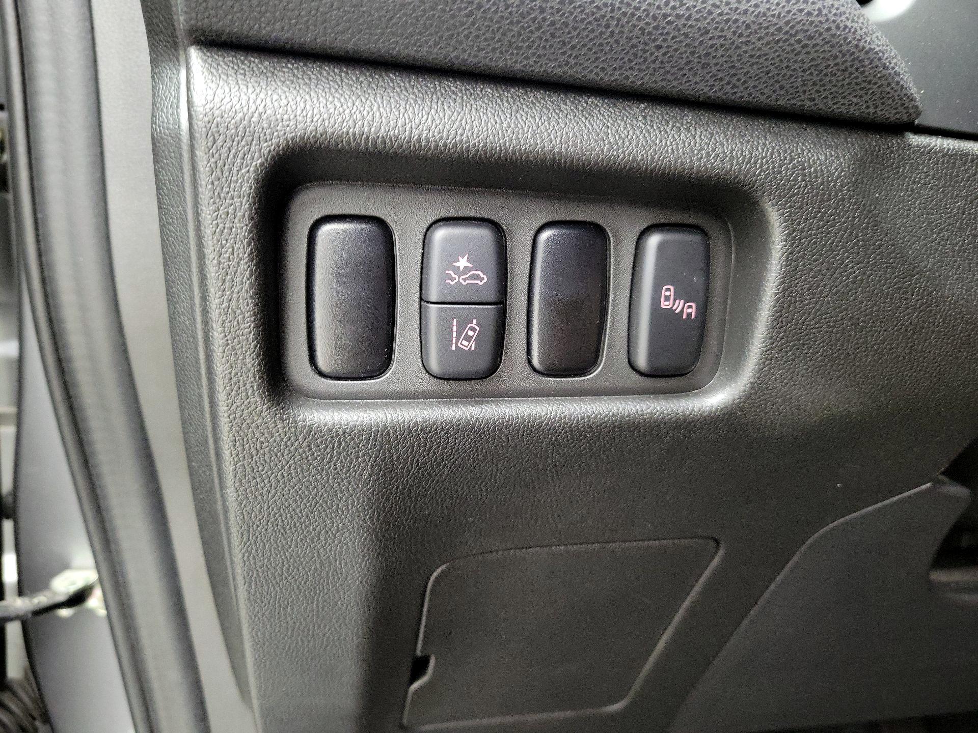 Thumbnail: 2021 Mitsubishi Outlander Sport - 13